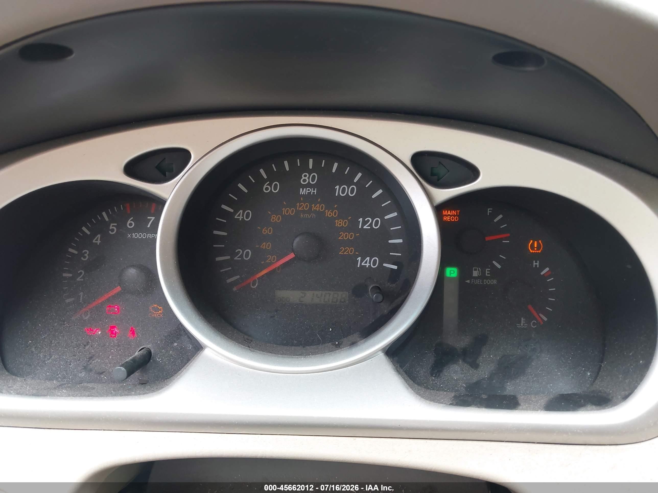 2006 Toyota Highlander V6 Gold vin: JTEDP21A960101803