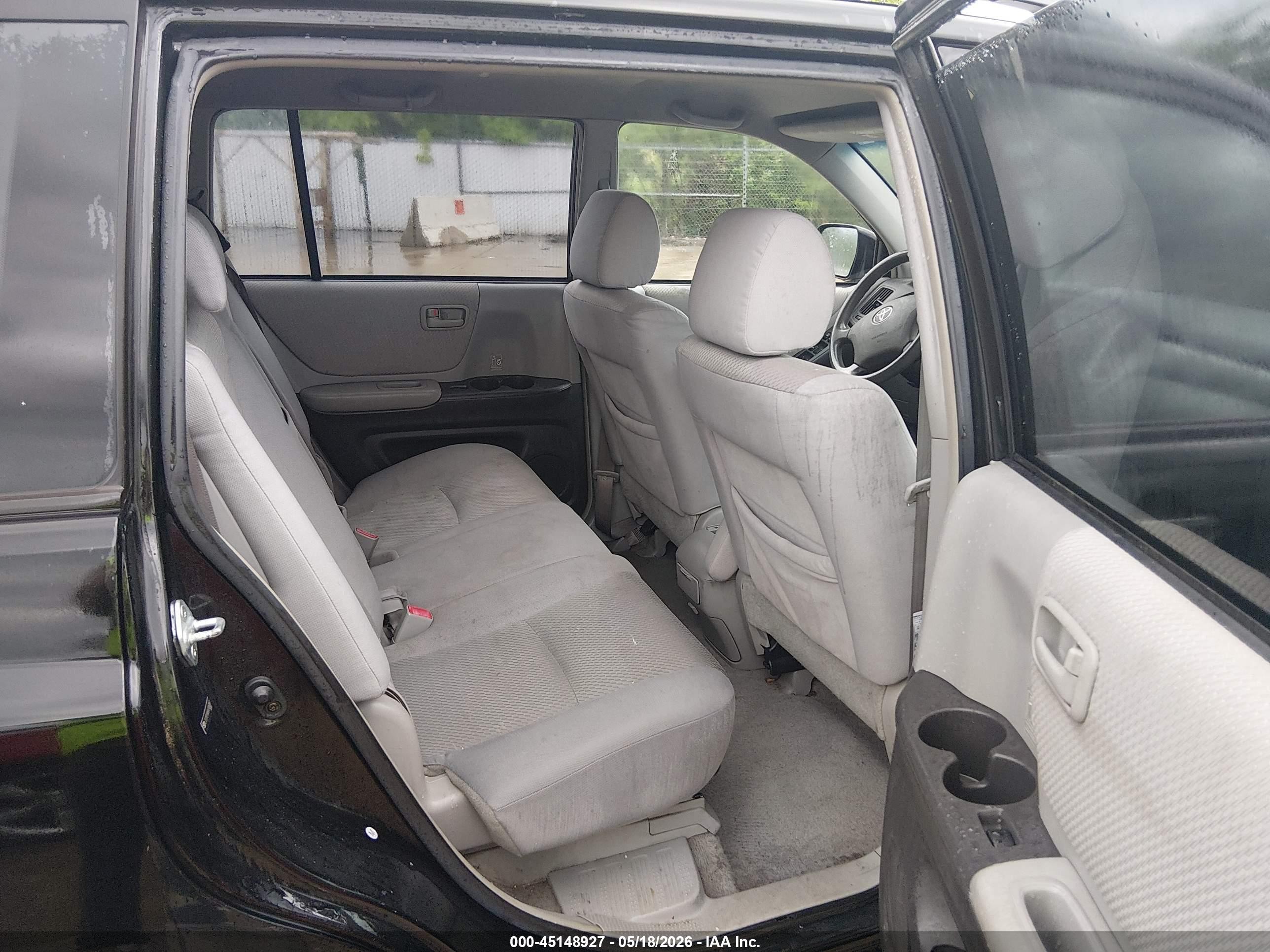 2006 Toyota Highlander V6 Black vin: JTEDP21A960105267