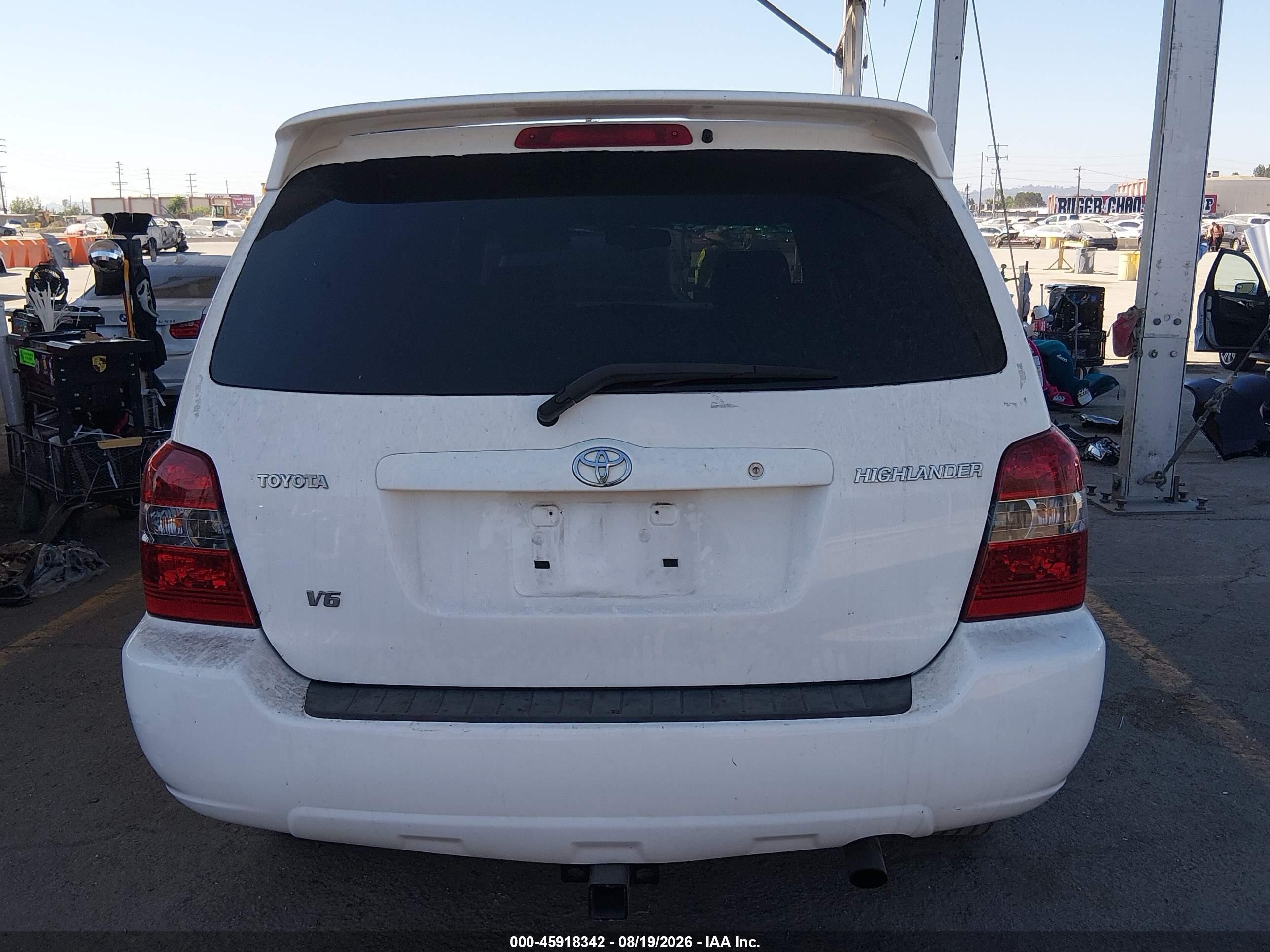 2006 Toyota Highlander Limited V6 White vin: JTEDP21A960110453