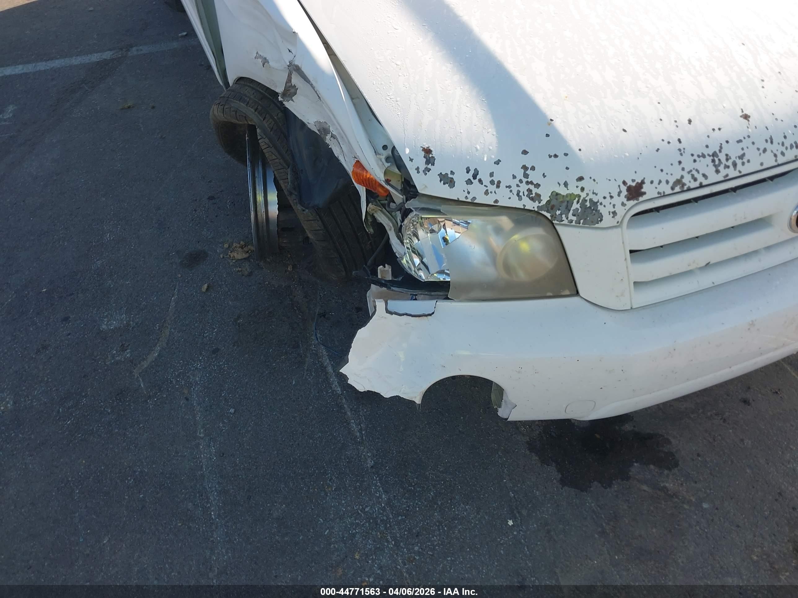 2006 Toyota Highlander V6 White vin: JTEDP21A960120920