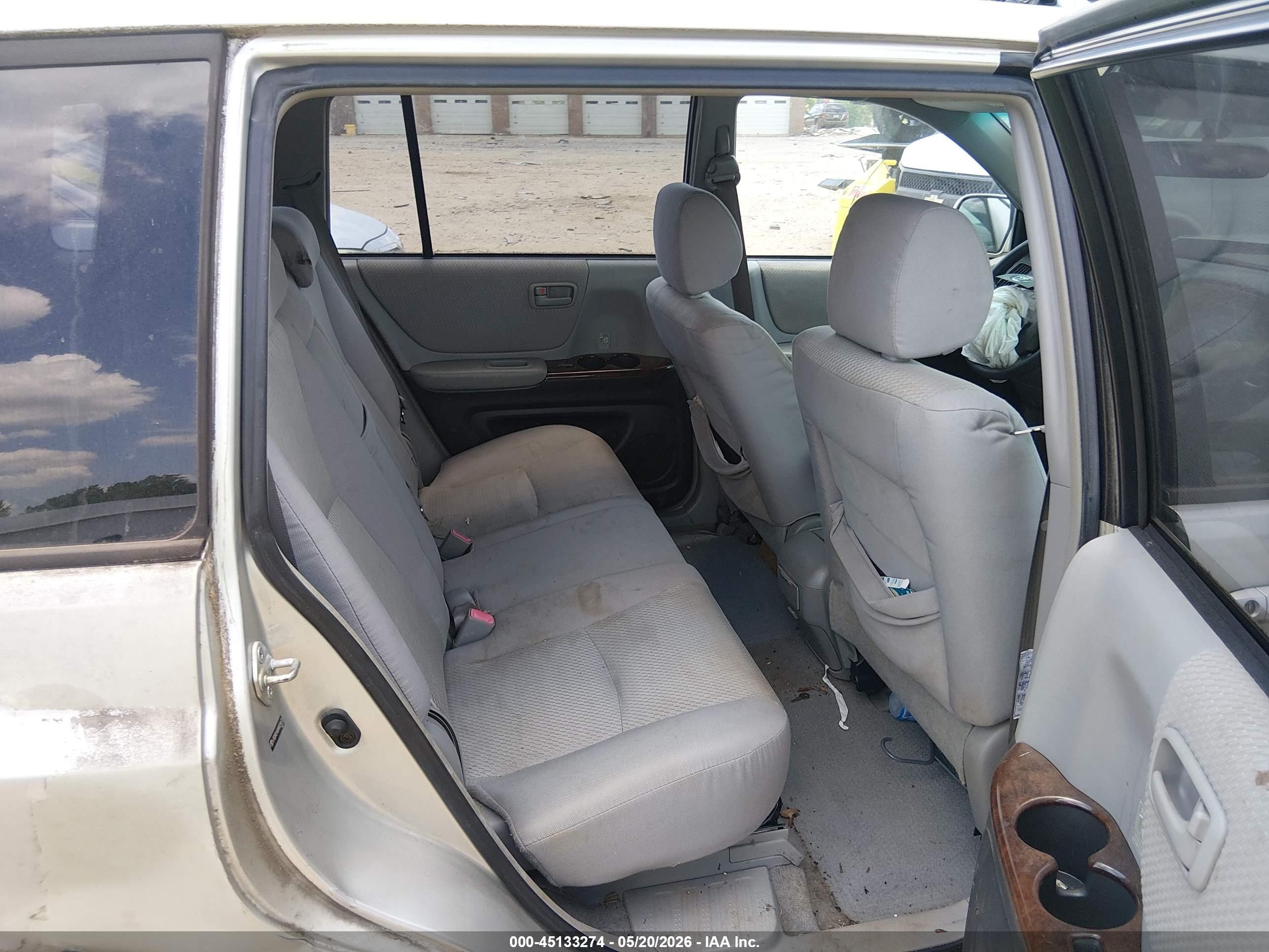 2004 Toyota Highlander V6 Silver vin: JTEDP21AX40024632