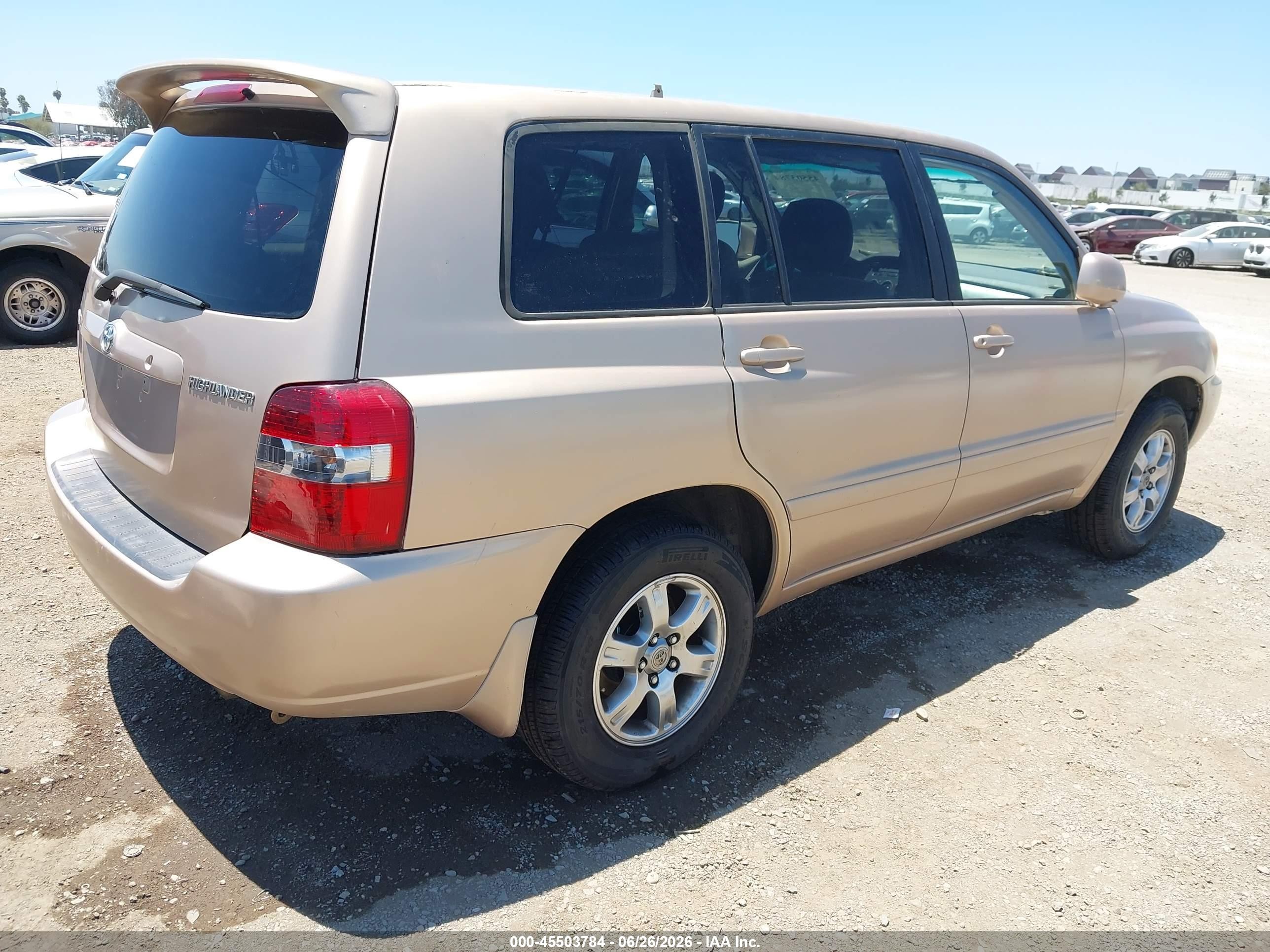 2005 Toyota Highlander V6 Gold vin: JTEDP21AX50068017