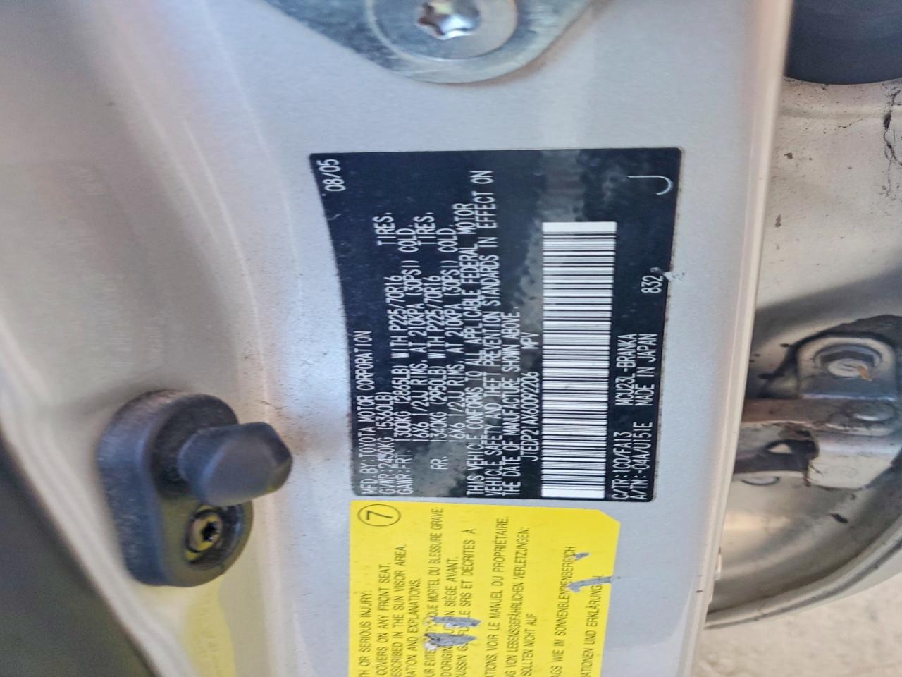 2006 Toyota Highlander Base Silver vin: JTEDP21AX60092206
