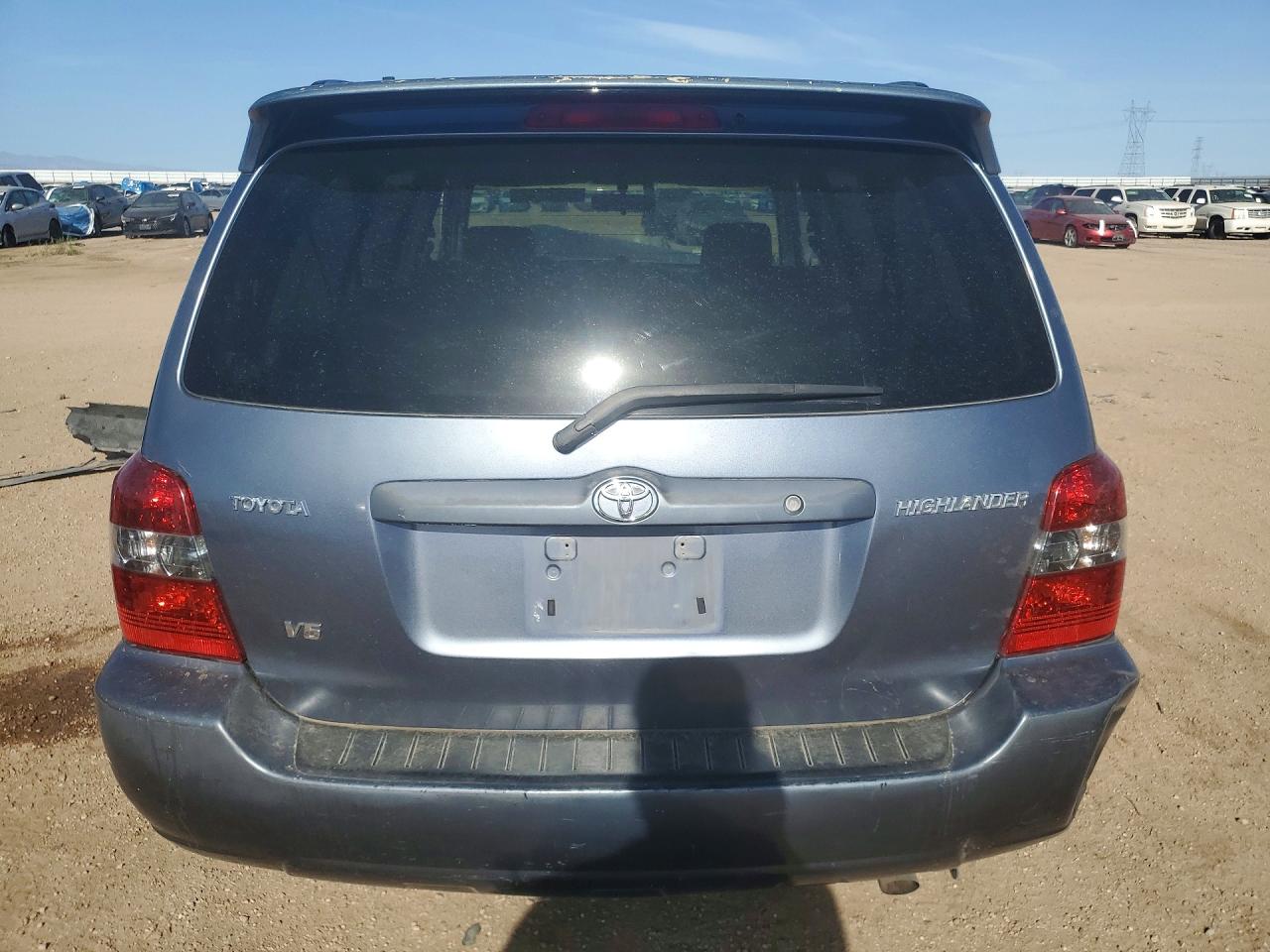 2007 Toyota Highlander Base Blue vin: JTEDP21AX70129952