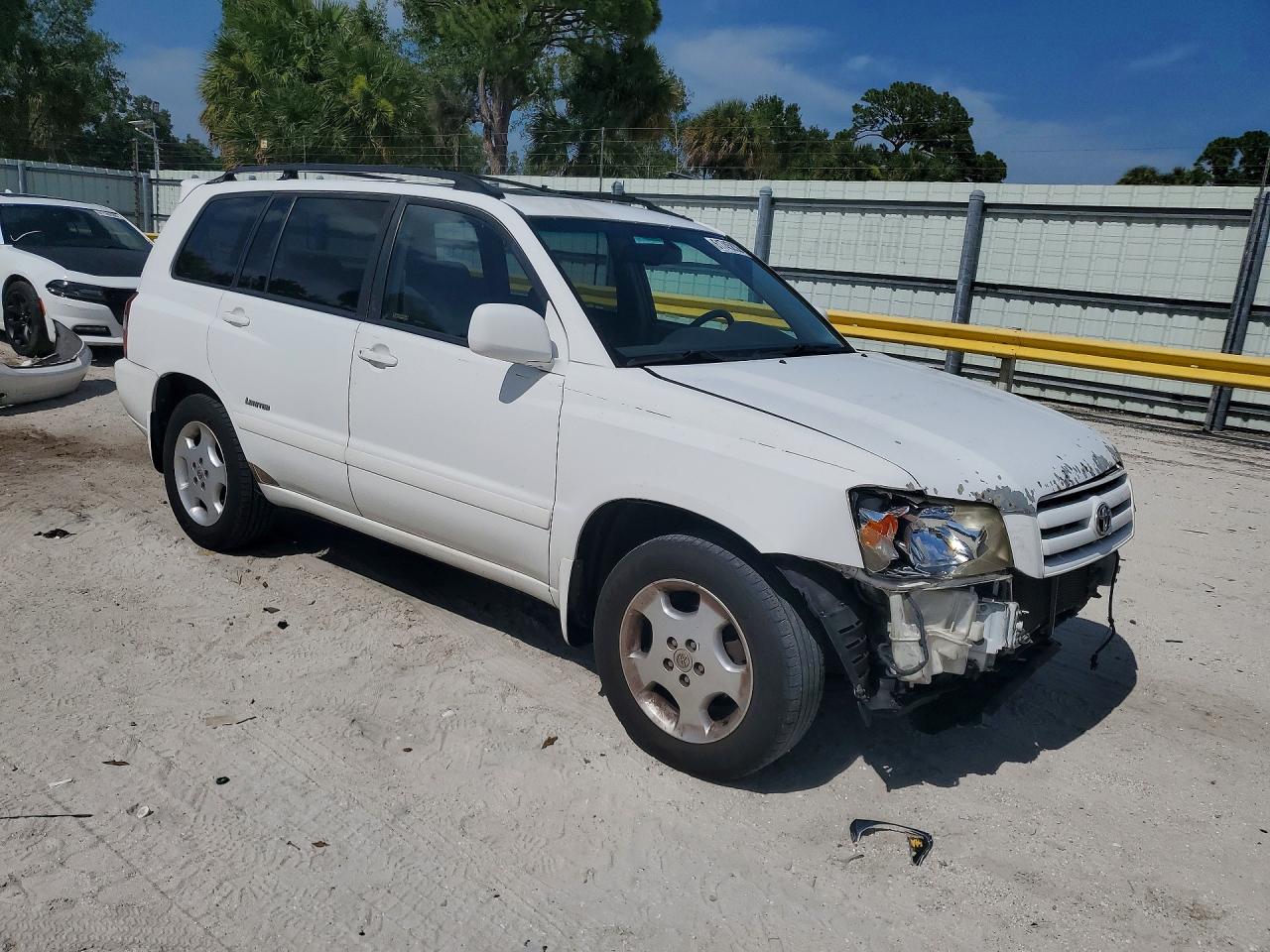 2007 Toyota Highlander Limited Silver vin: JTEDP21AX70138330