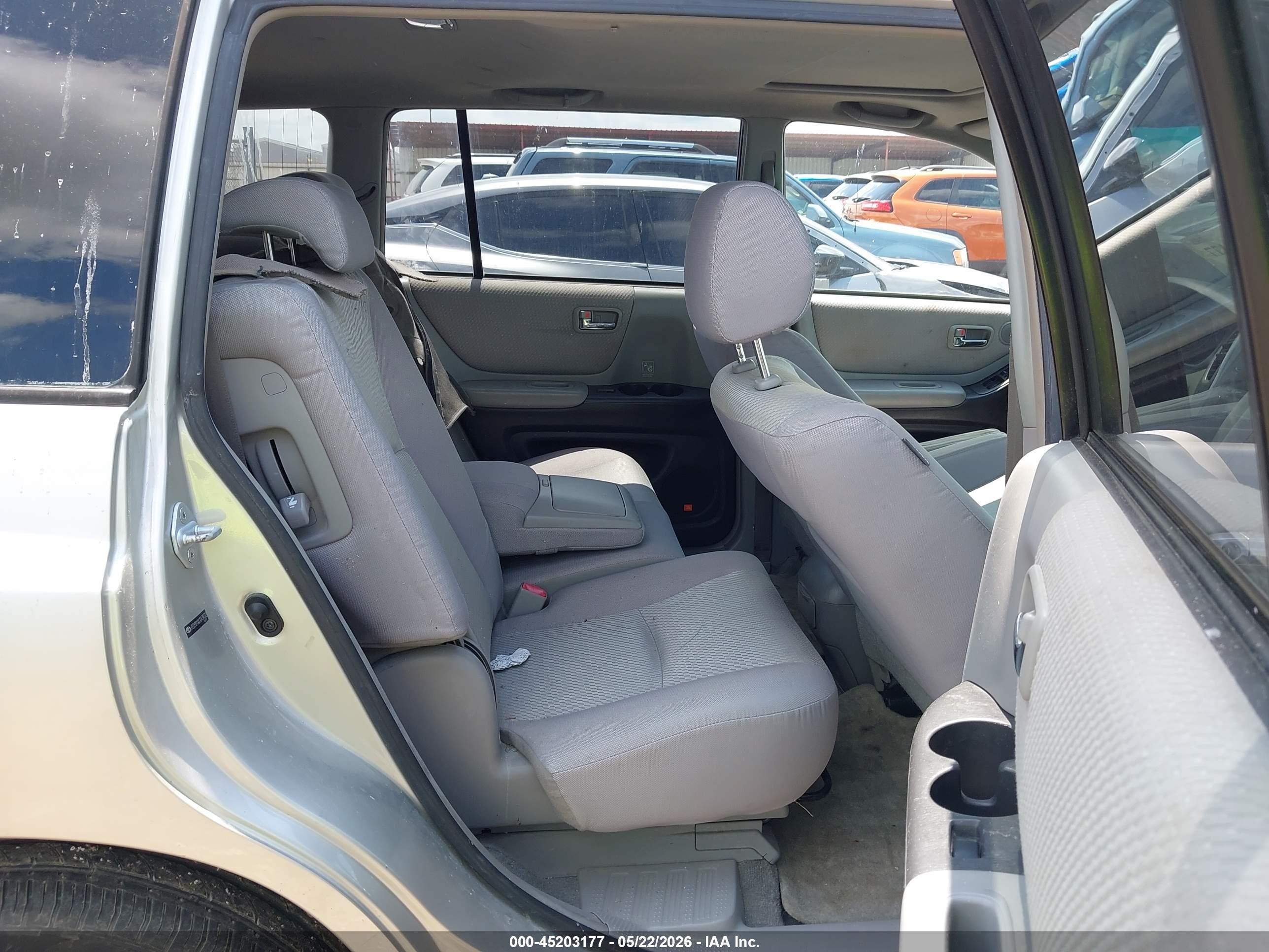 2007 Toyota Highlander Sport V6 Silver vin: JTEDP21AX70139722