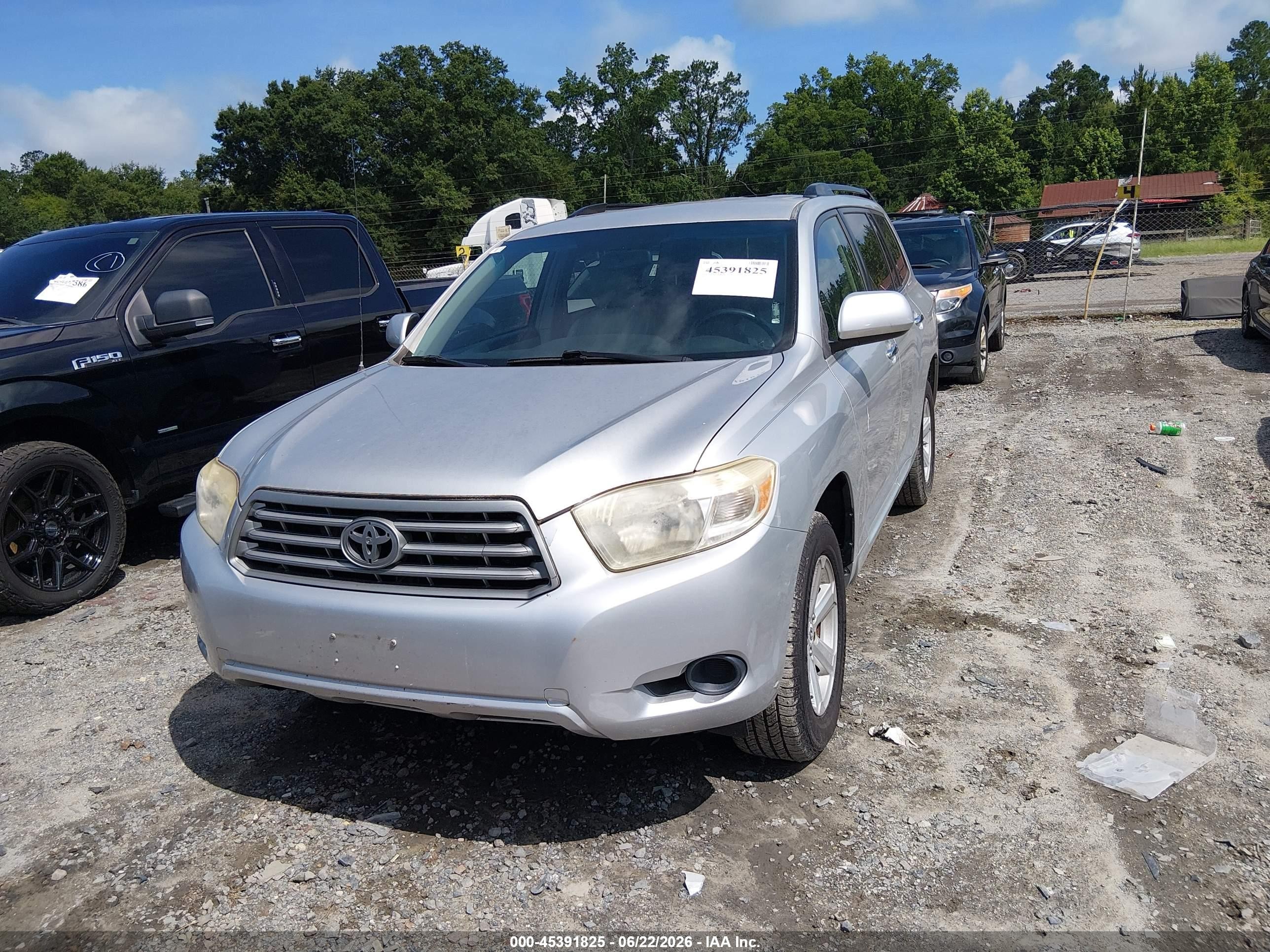 2008 Toyota Highlander   Silver vin: JTEDS41A082016432