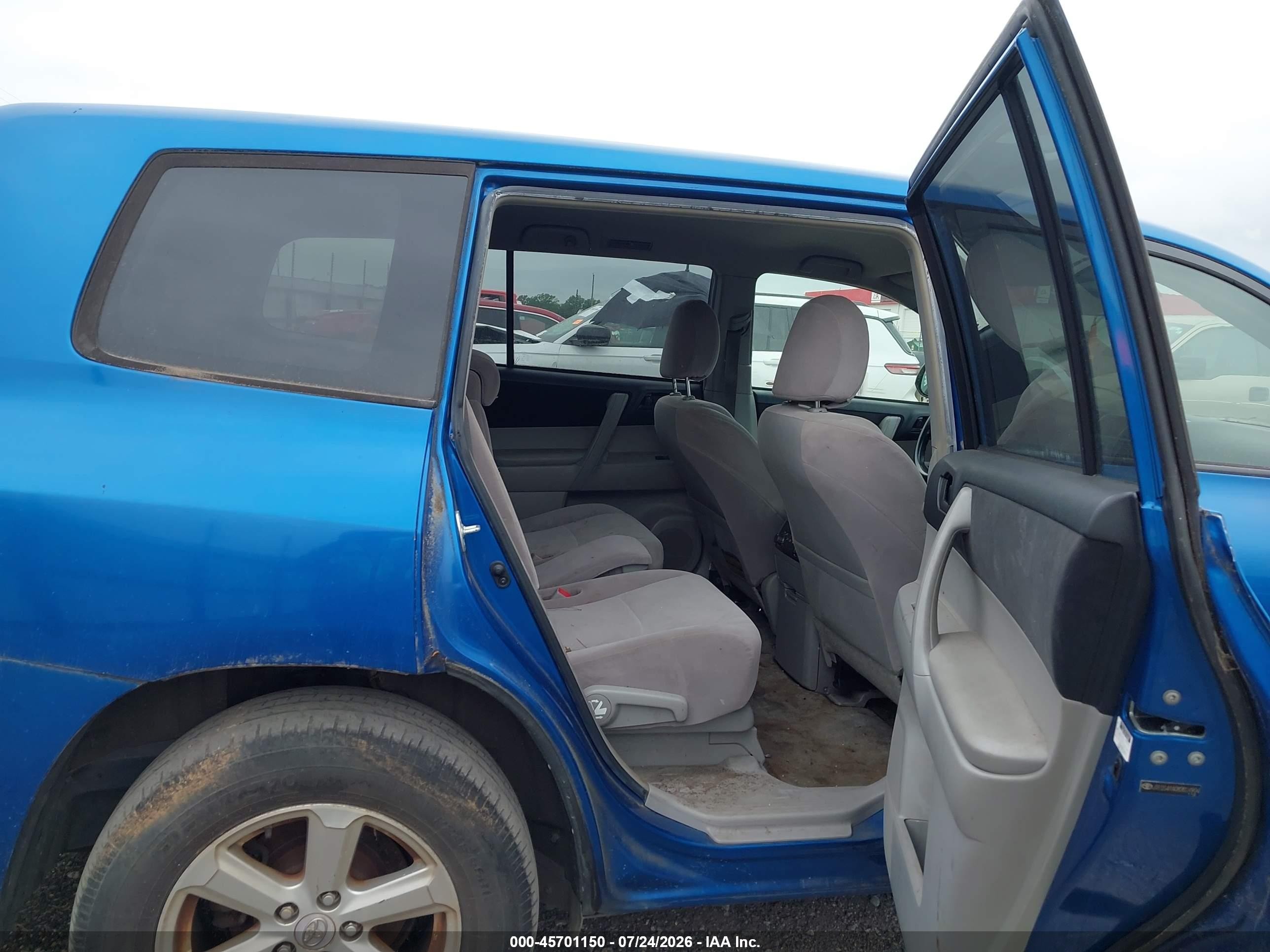 2008 Toyota Highlander   Blue vin: JTEDS41A082024904