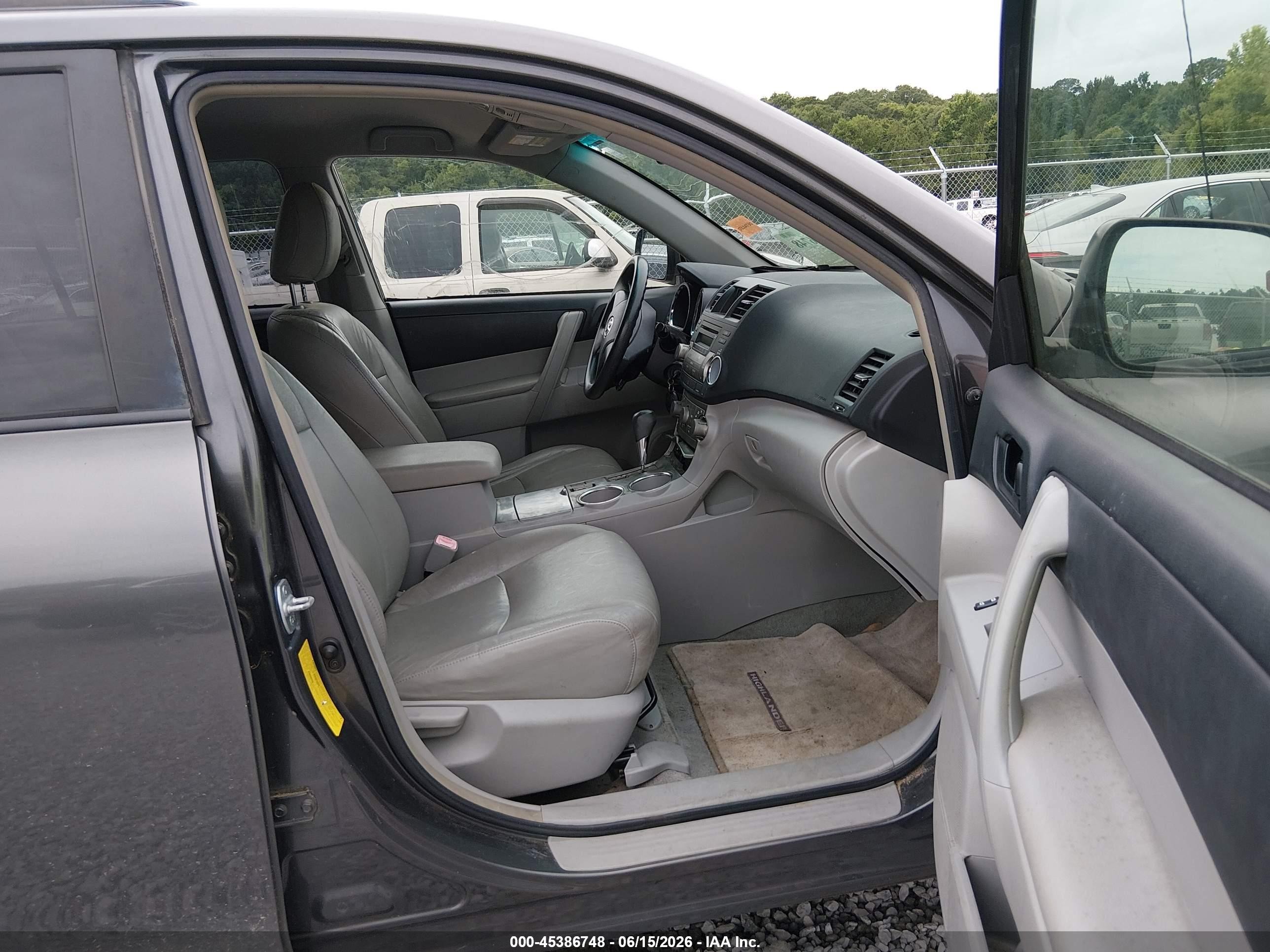 2008 Toyota Highlander   Gray vin: JTEDS41A082029598