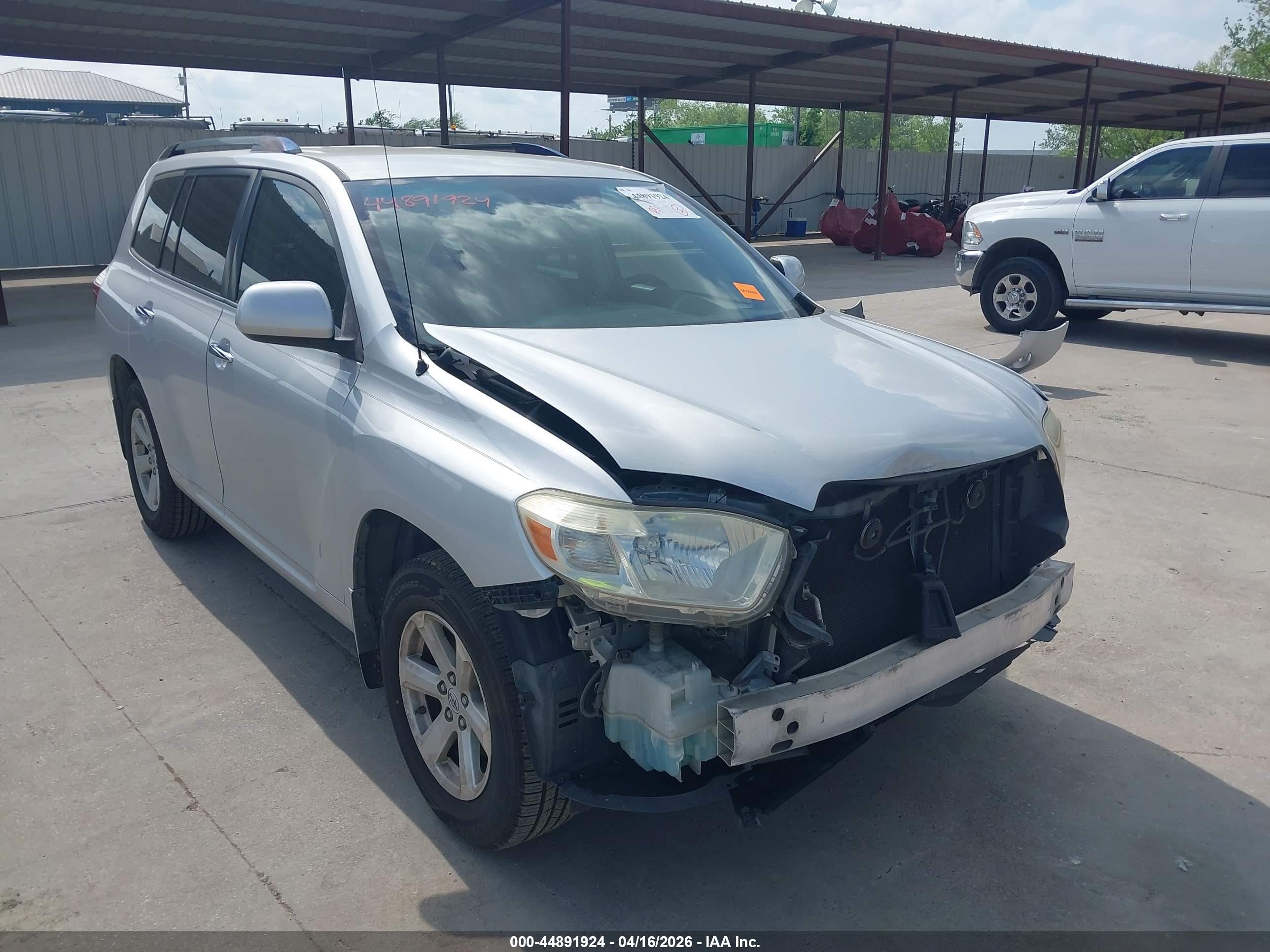 2008 Toyota Highlander   Silver vin: JTEDS41A082039953