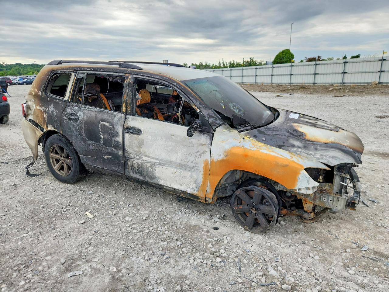 2008 Toyota Highlander Base Burn vin: JTEDS41A082063329