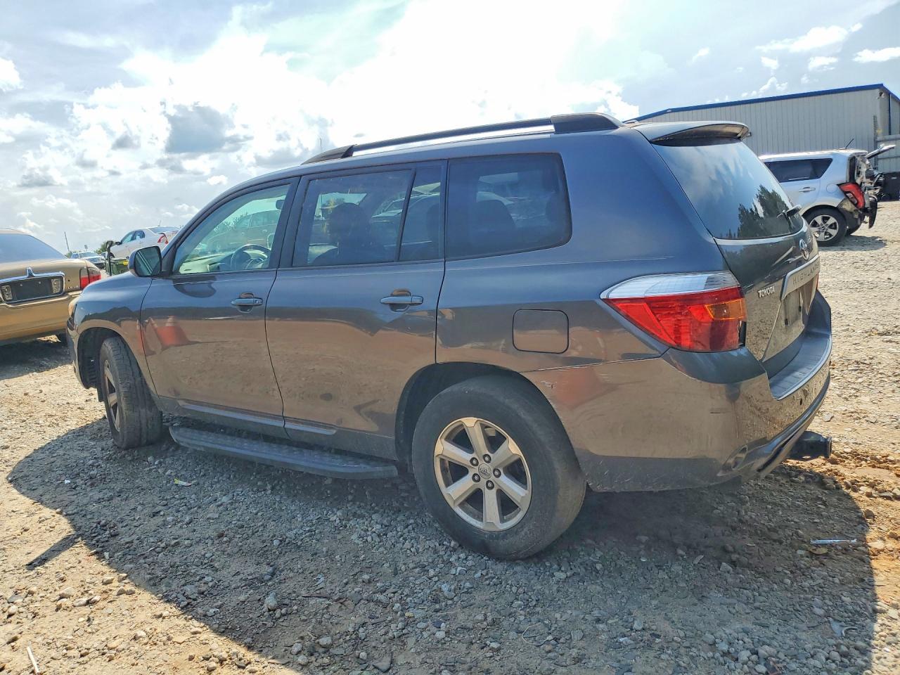 2009 Toyota Highlander Base Gray vin: JTEDS41A092087034