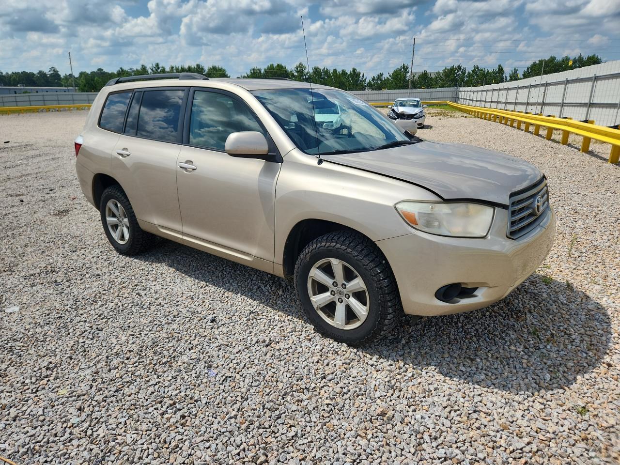 2008 Toyota Highlander Base Золотой vin: JTEDS41A182005780