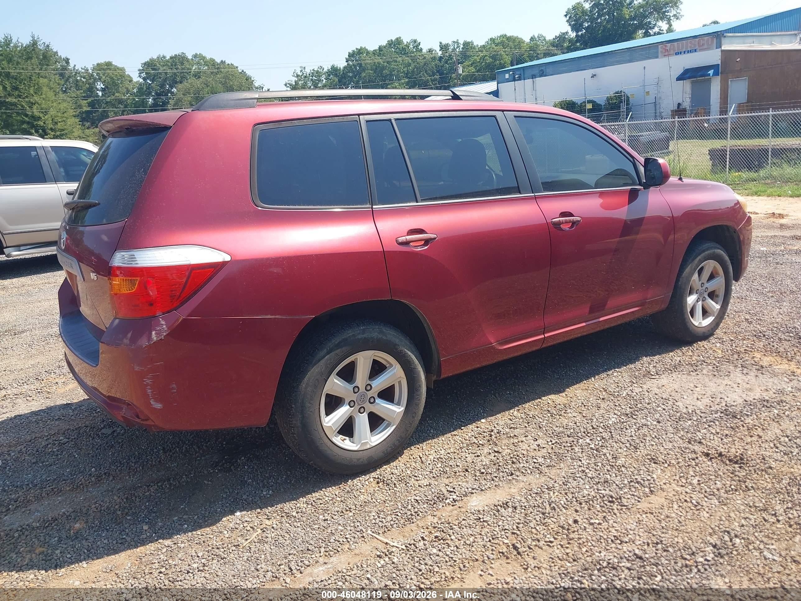2008 Toyota Highlander   Burgundy vin: JTEDS41A182009201