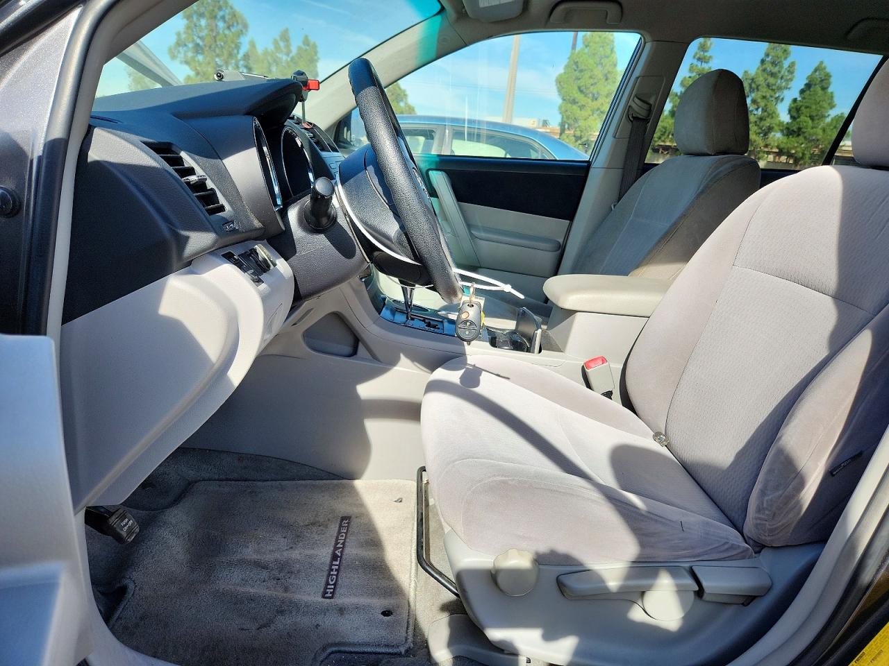2008 Toyota Highlander Base Gray vin: JTEDS41A182038729