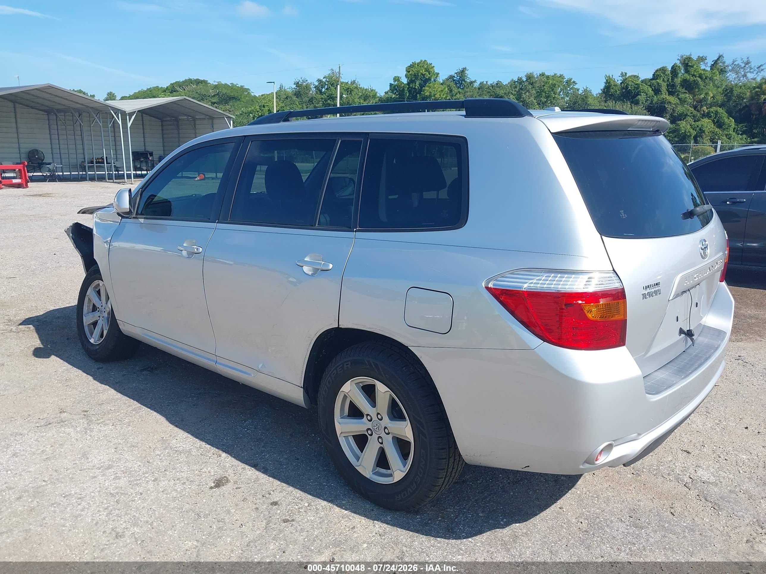 2009 Toyota Highlander   Silver vin: JTEDS41A192089763