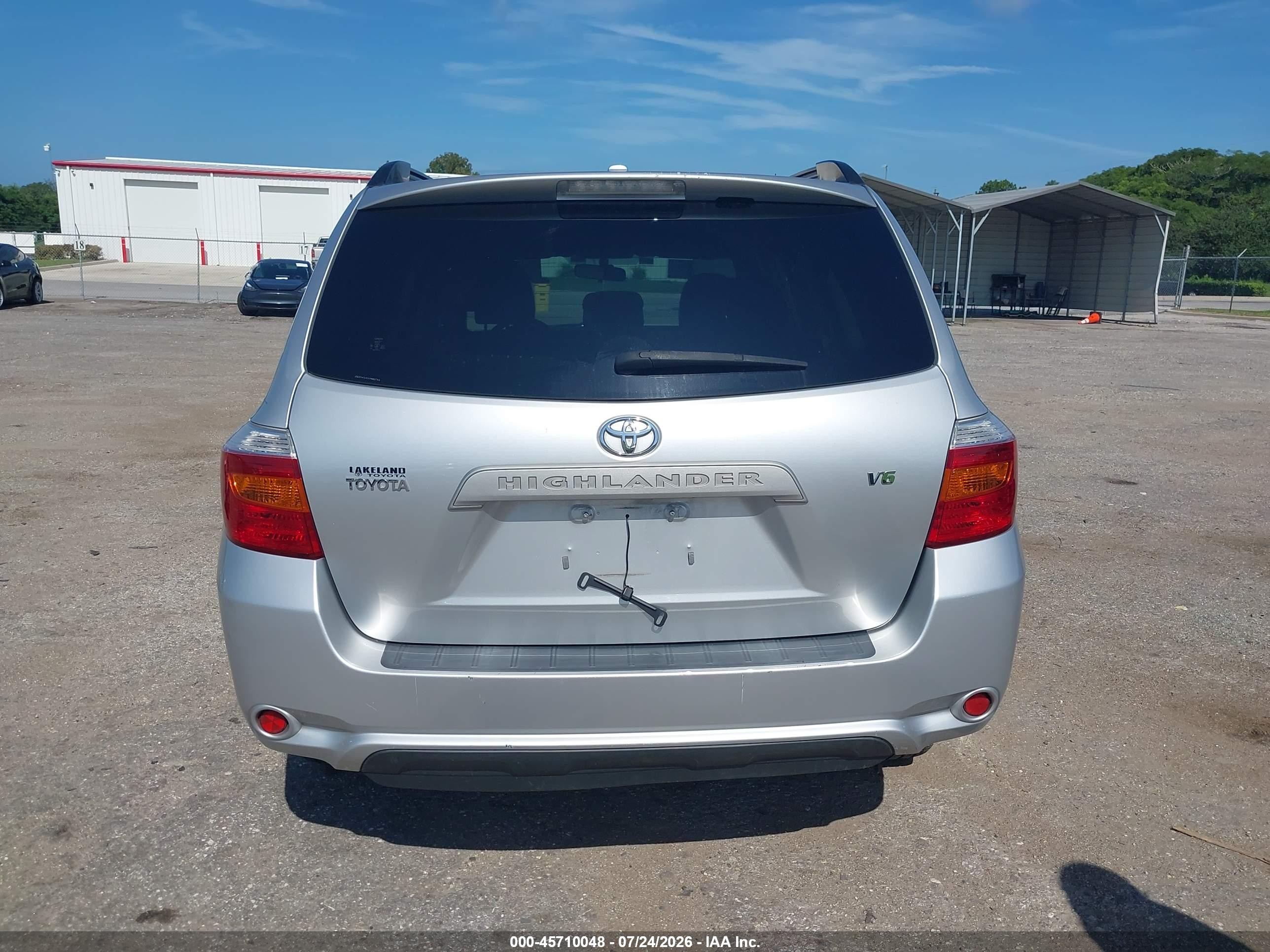2009 Toyota Highlander   Silver vin: JTEDS41A192089763