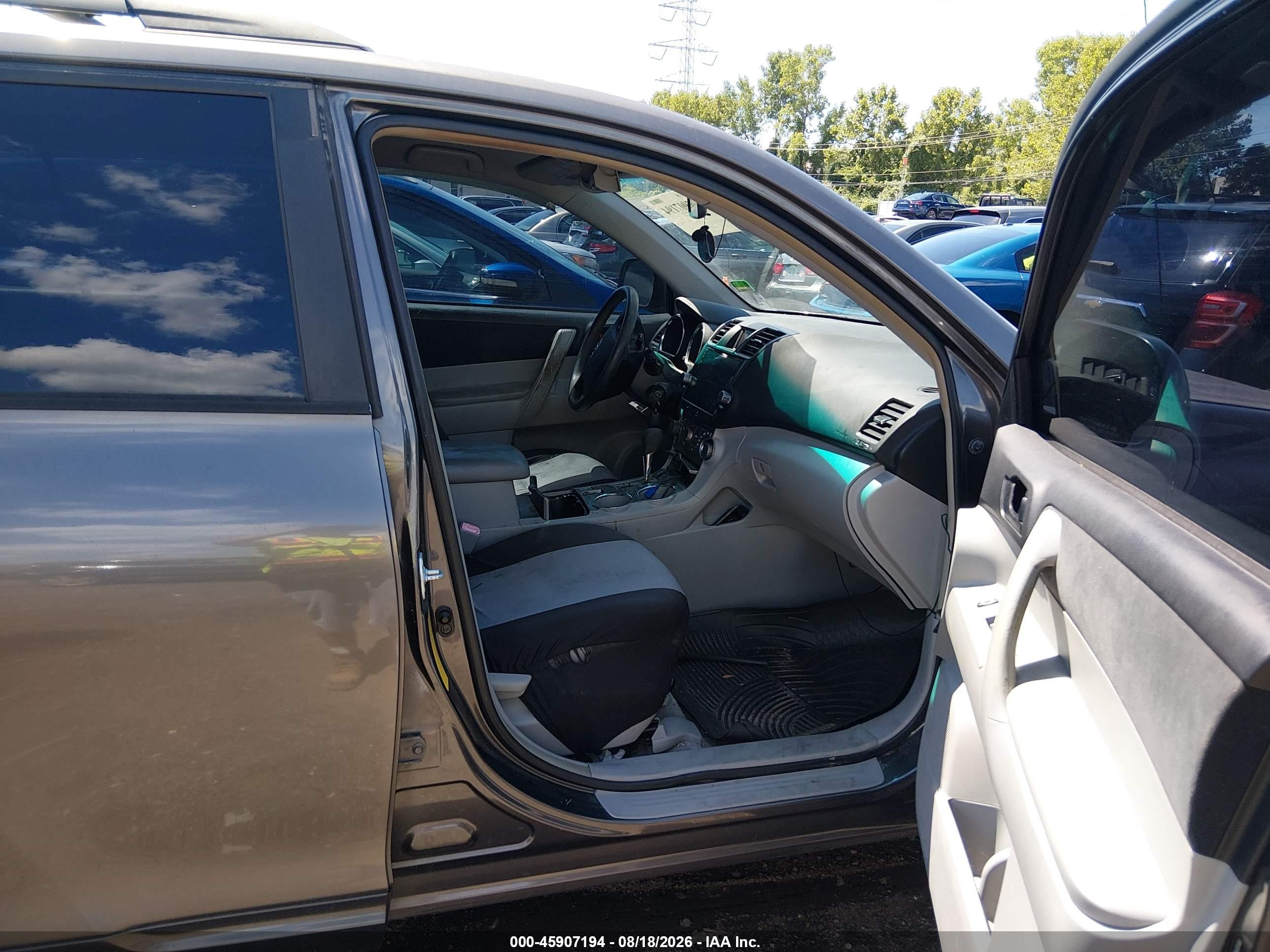 2008 Toyota Highlander   Gray vin: JTEDS41A282007165