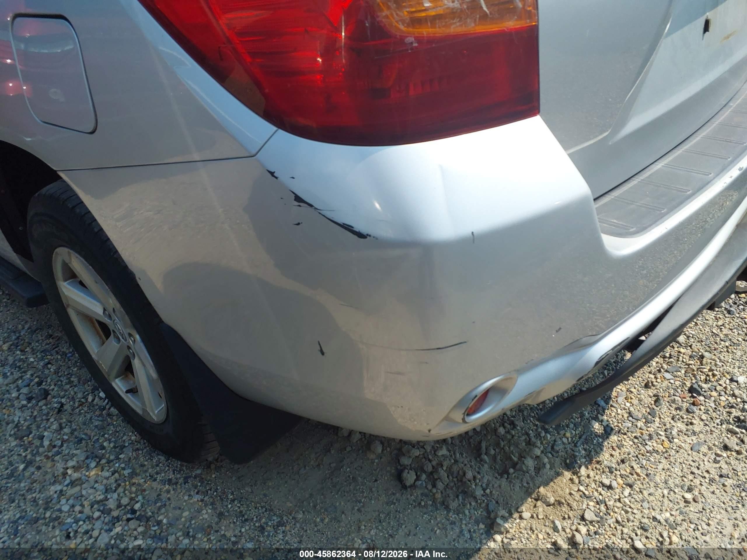 2008 Toyota Highlander   Silver vin: JTEDS41A282022281