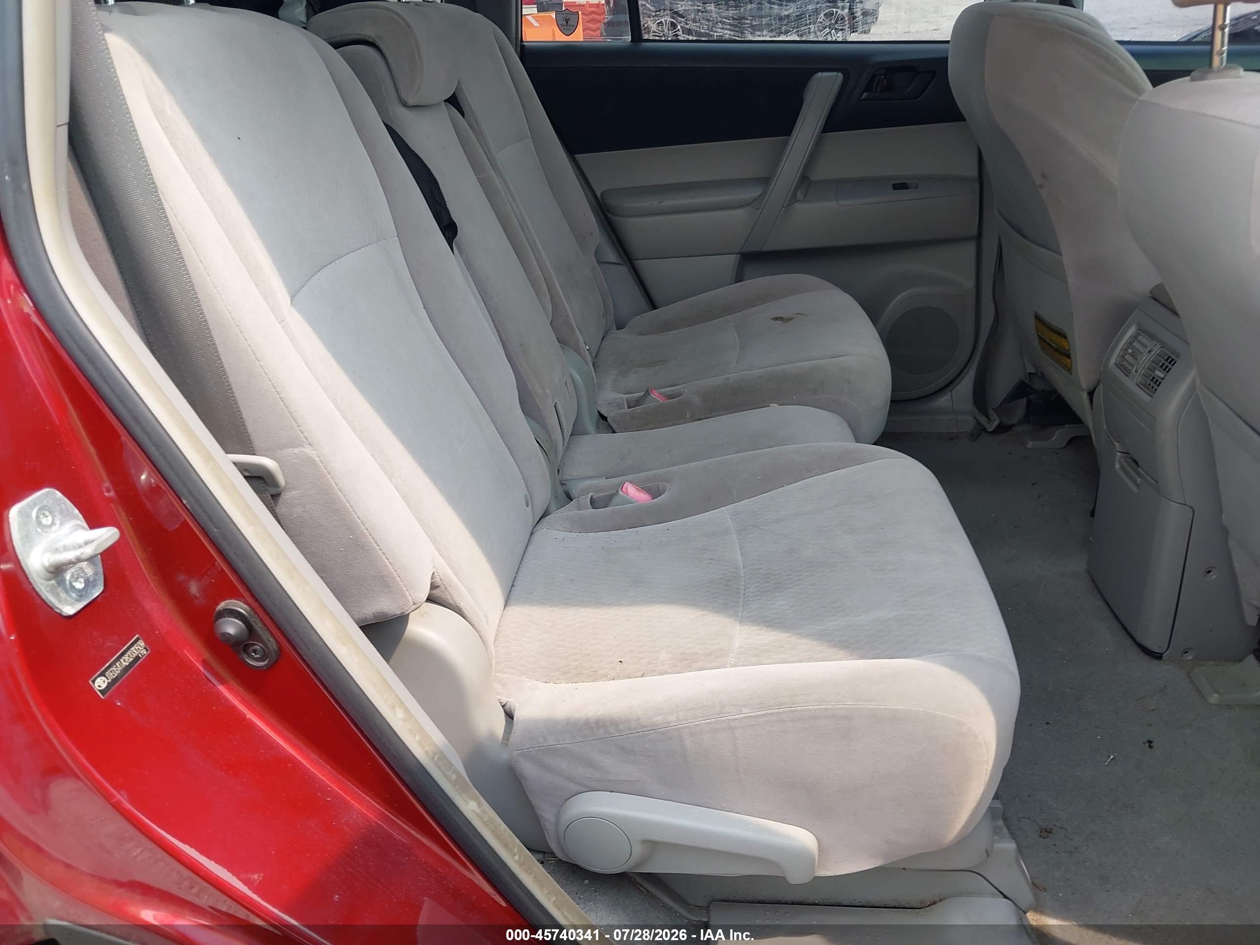 2008 Toyota Highlander Red vin: JTEDS41A282030509