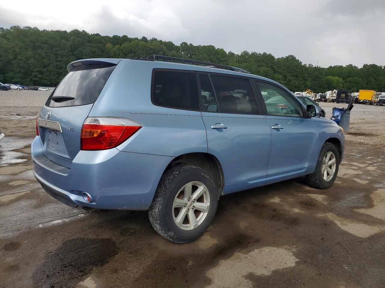 2008 Toyota Highlander Base Blue vin: JTEDS41A382009023