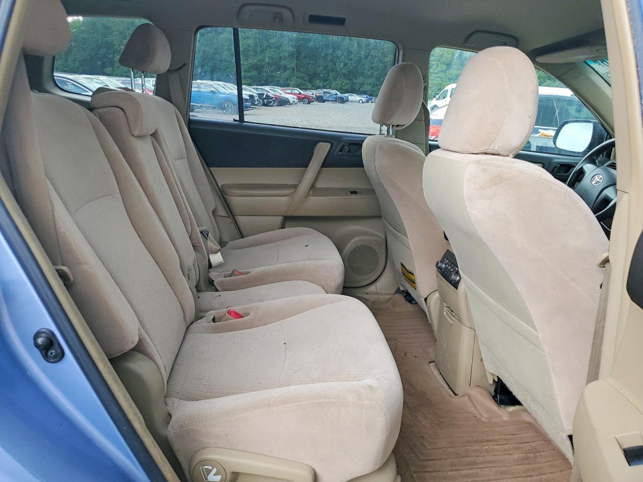 2008 Toyota Highlander Base Blue vin: JTEDS41A382009023