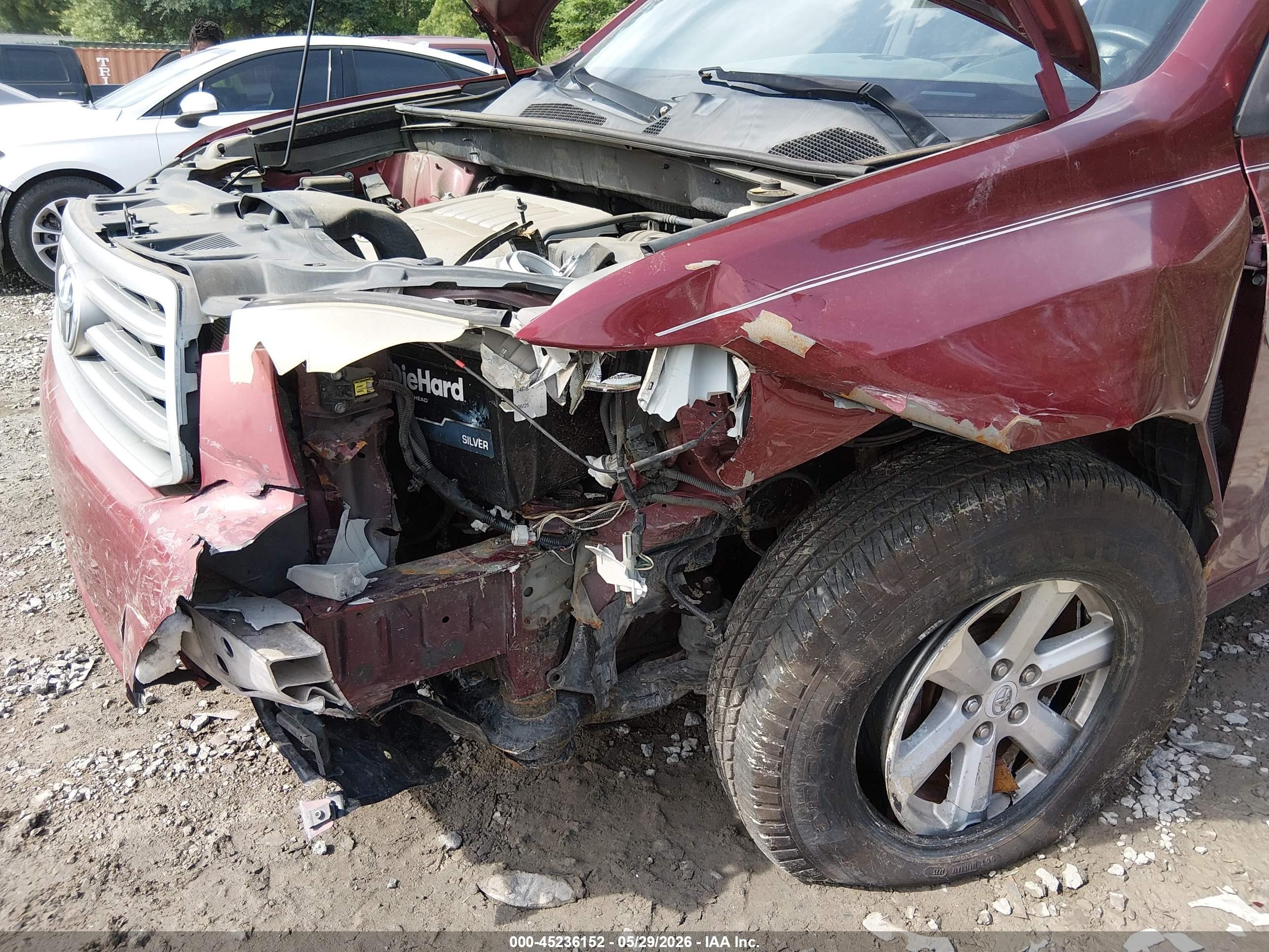 2009 Toyota Highlander   Maroon vin: JTEDS41A392078019