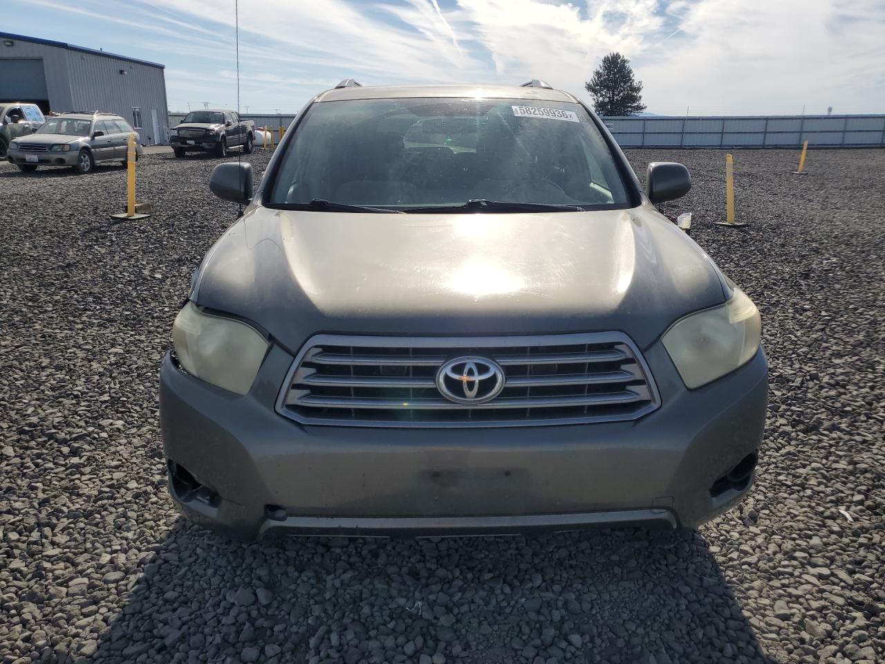 2009 Toyota Highlander Base Green vin: JTEDS41A392092678