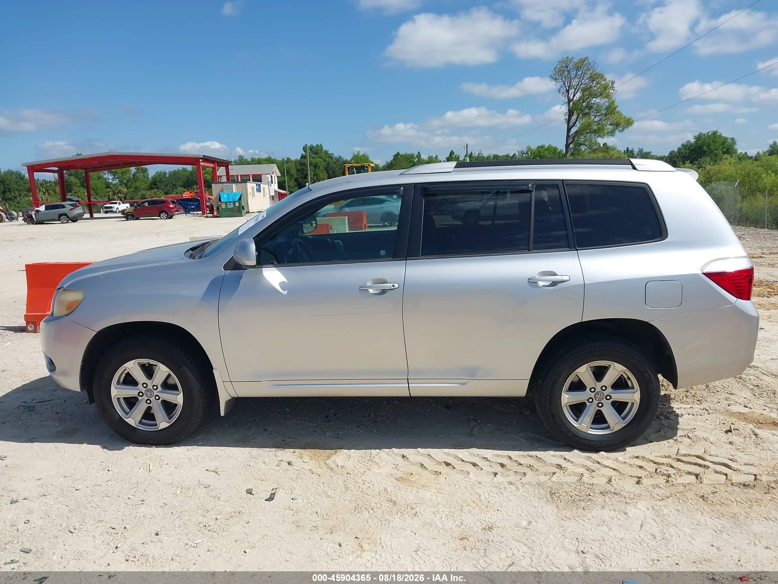 2009 Toyota Highlander Silver vin: JTEDS41A492073234