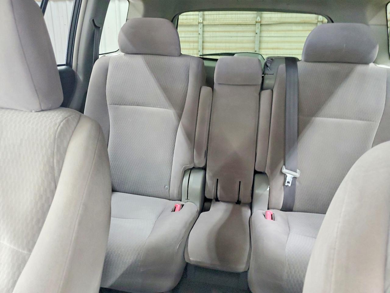2009 Toyota Highlander Base Silver vin: JTEDS41A492081706