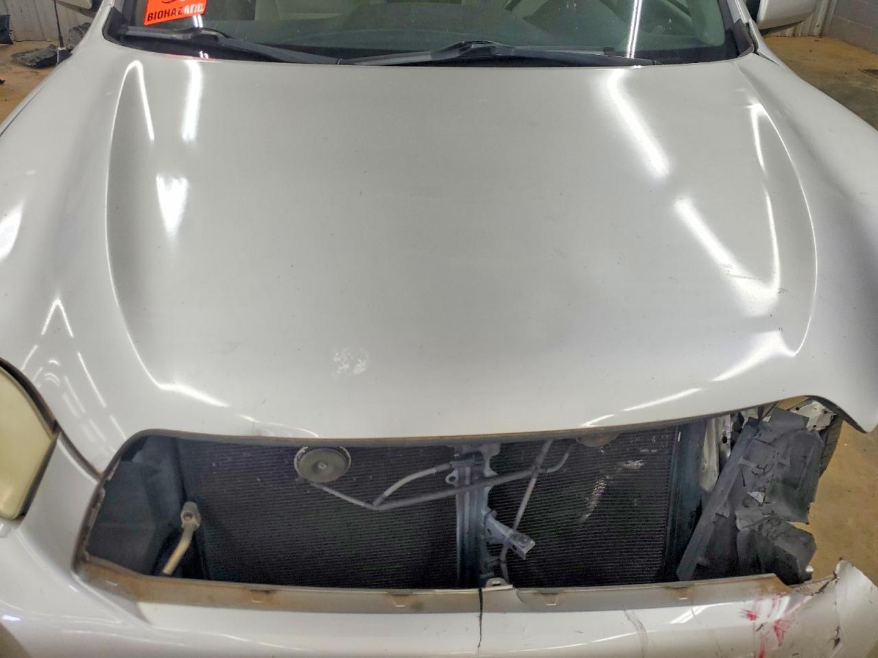 2009 Toyota Highlander Base Silver vin: JTEDS41A492081706