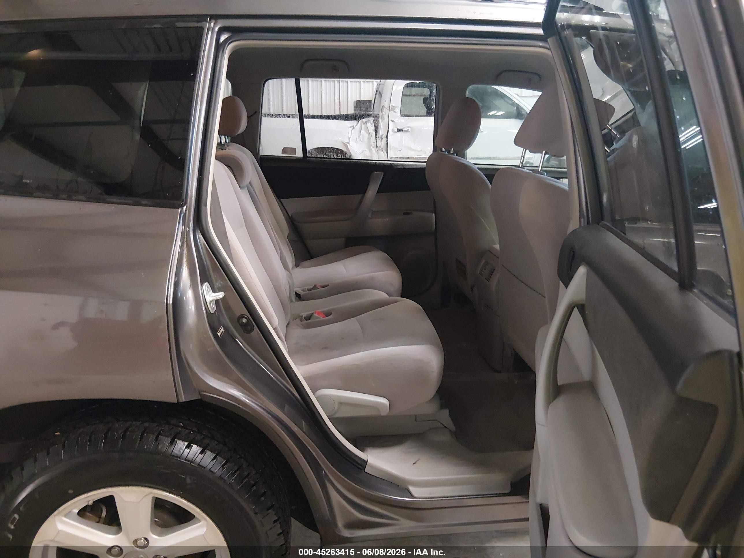 2008 Toyota Highlander   Gray vin: JTEDS41A582000873