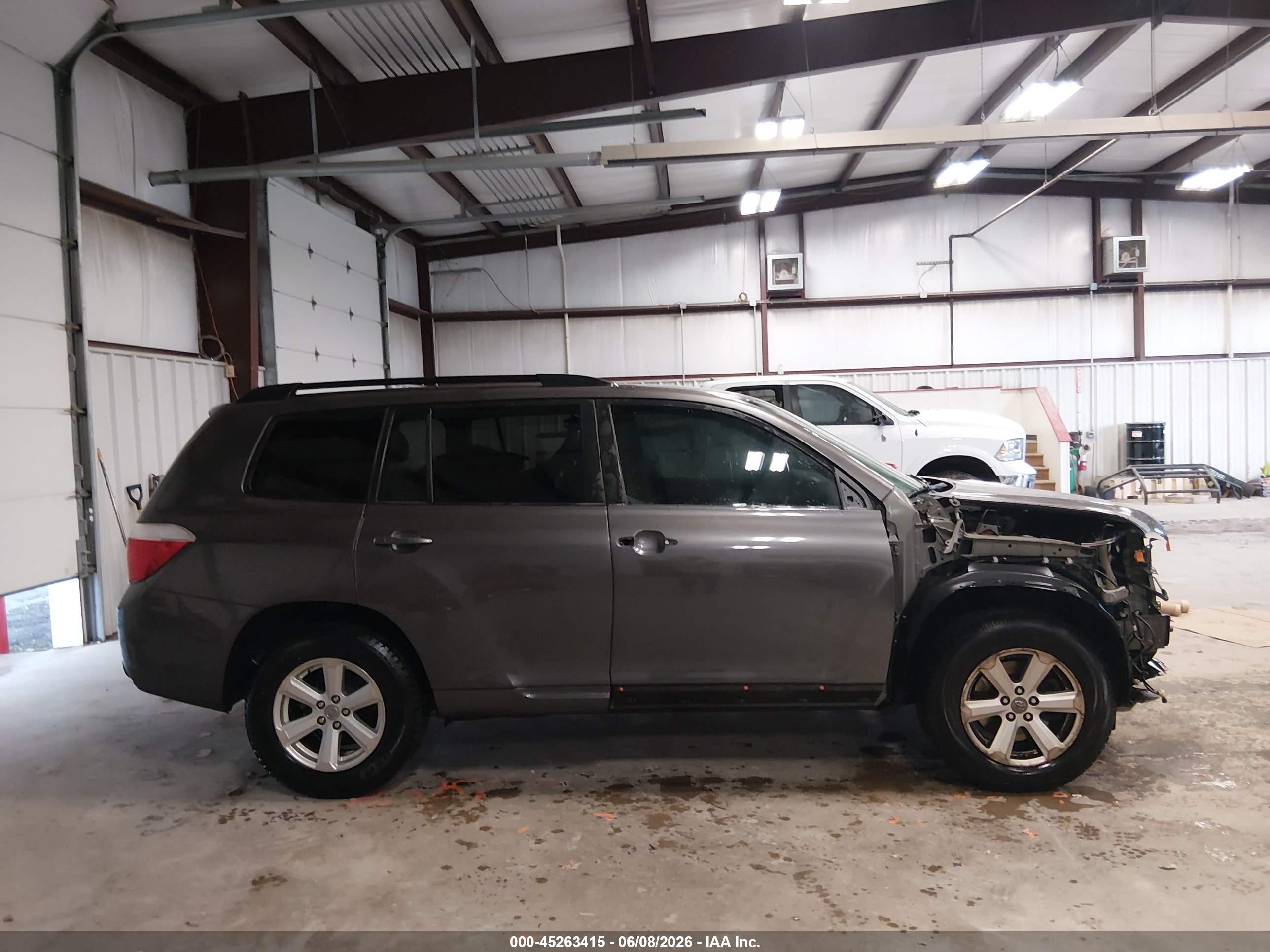 2008 Toyota Highlander   Gray vin: JTEDS41A582000873