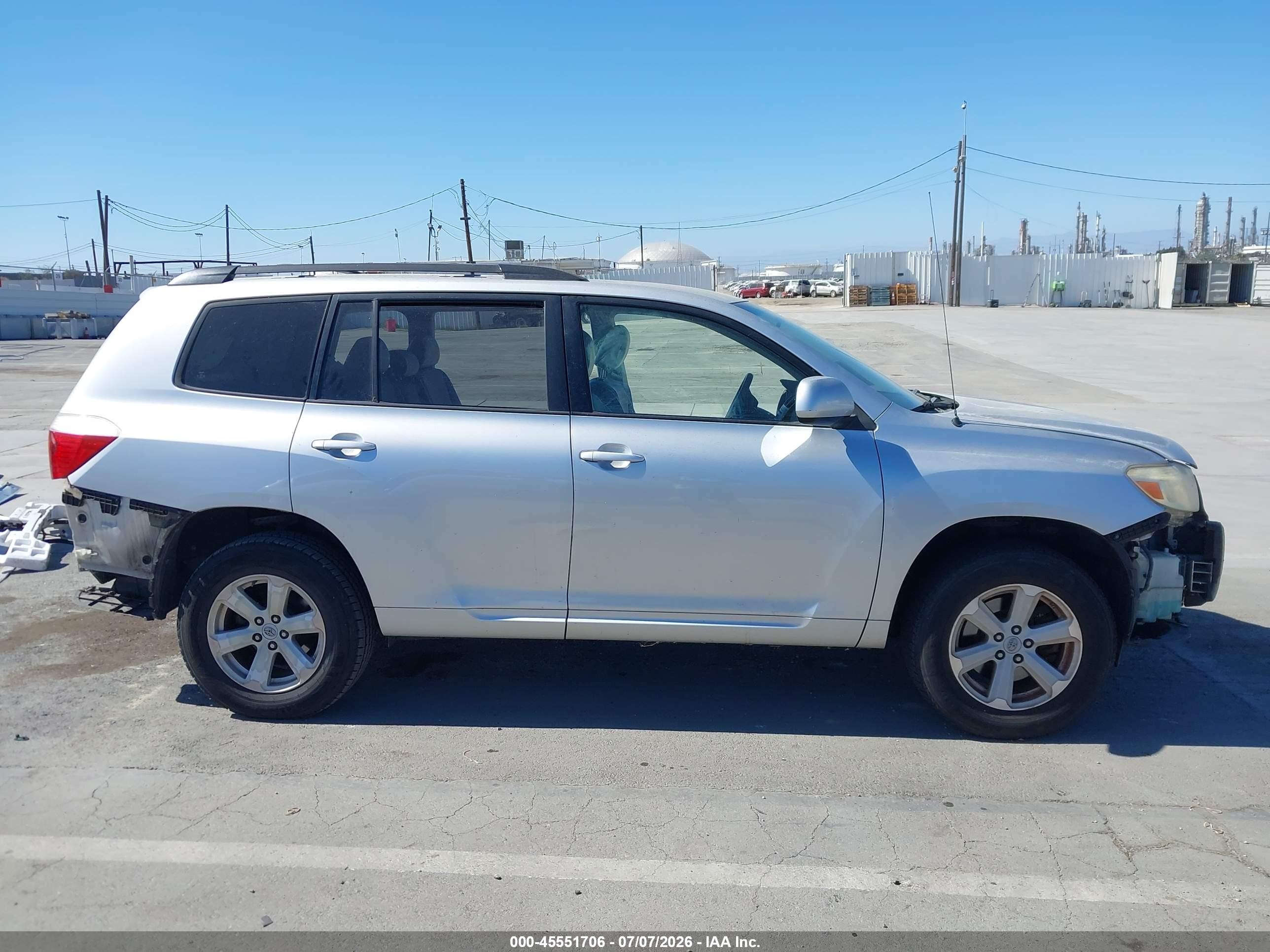 2008 Toyota Highlander Silver vin: JTEDS41A582019293