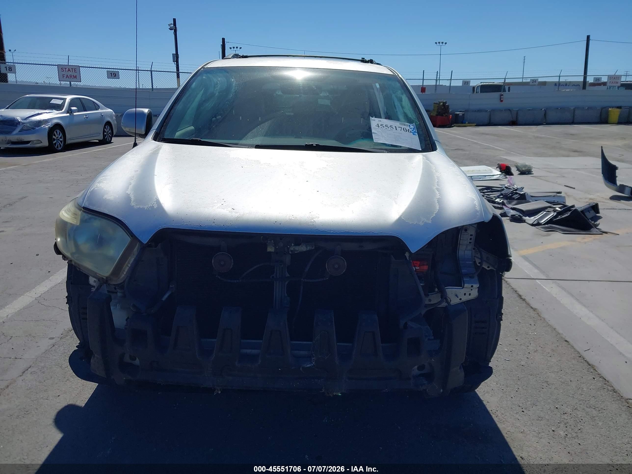 2008 Toyota Highlander Silver vin: JTEDS41A582019293