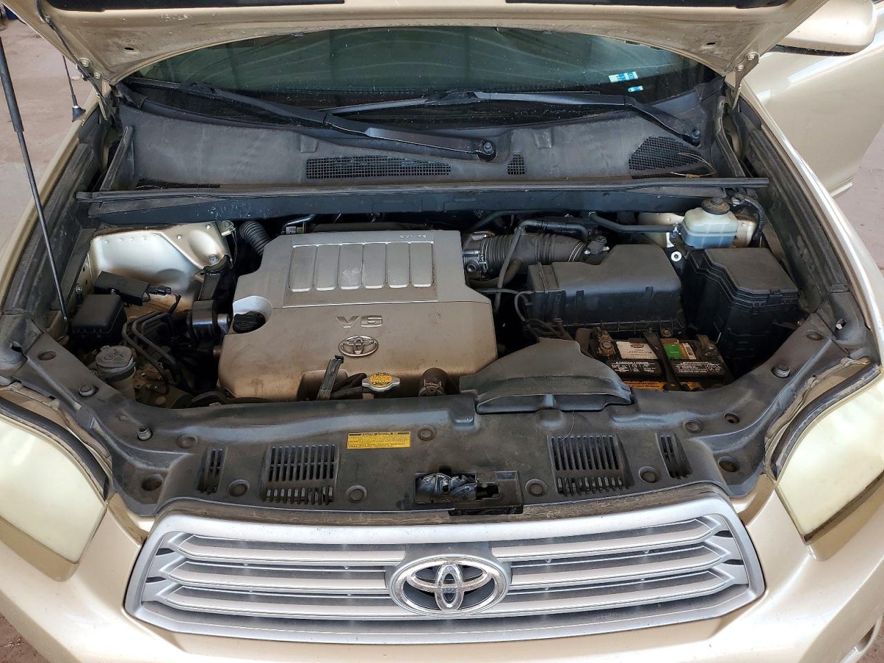 2008 Toyota Highlander Base Gold vin: JTEDS41A582019469
