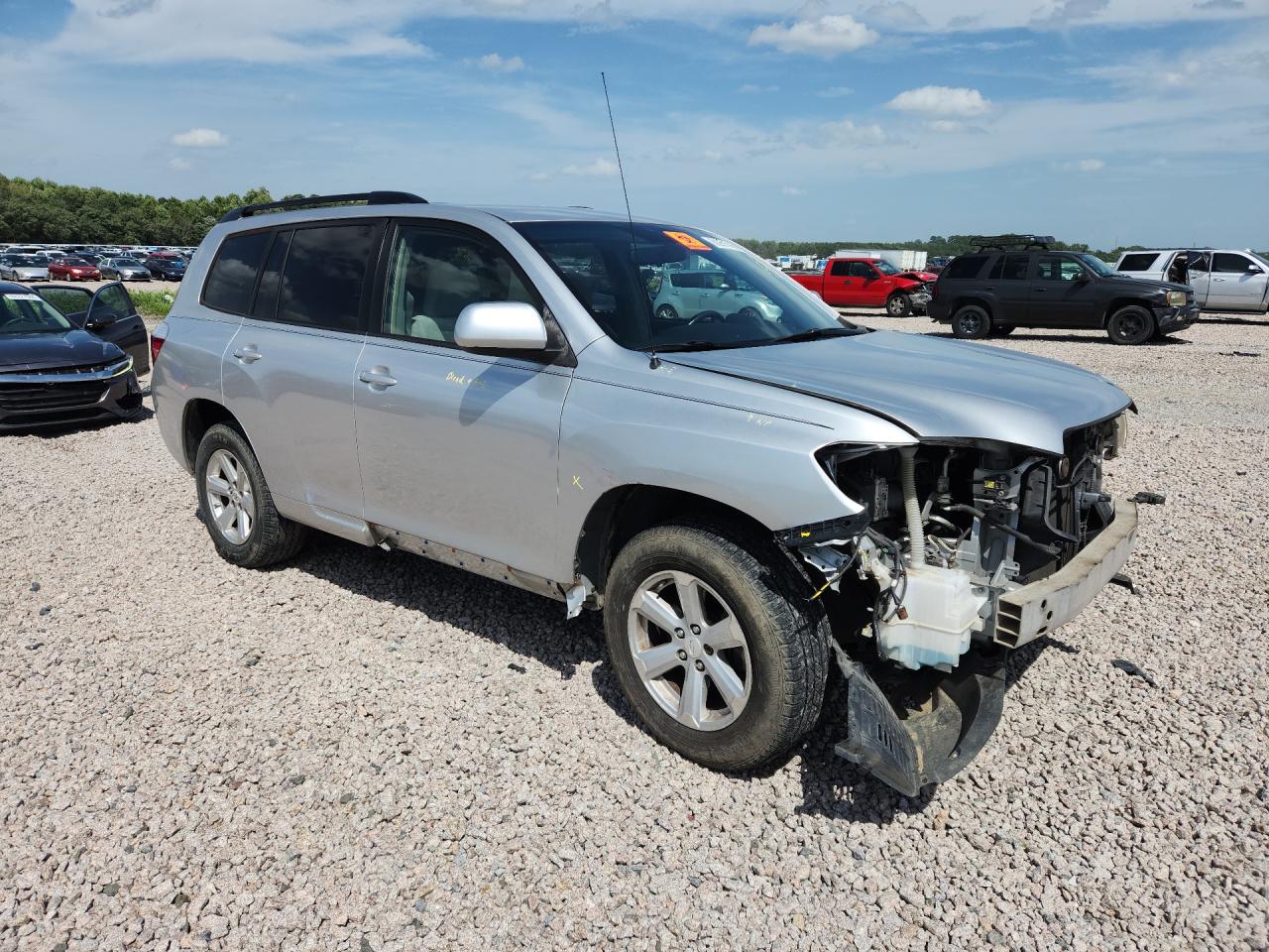 2008 Toyota Highlander Base Silver vin: JTEDS41A582039060