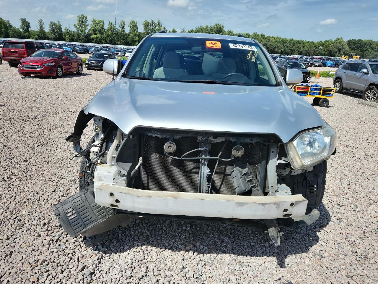 2008 Toyota Highlander Base Silver vin: JTEDS41A582039060