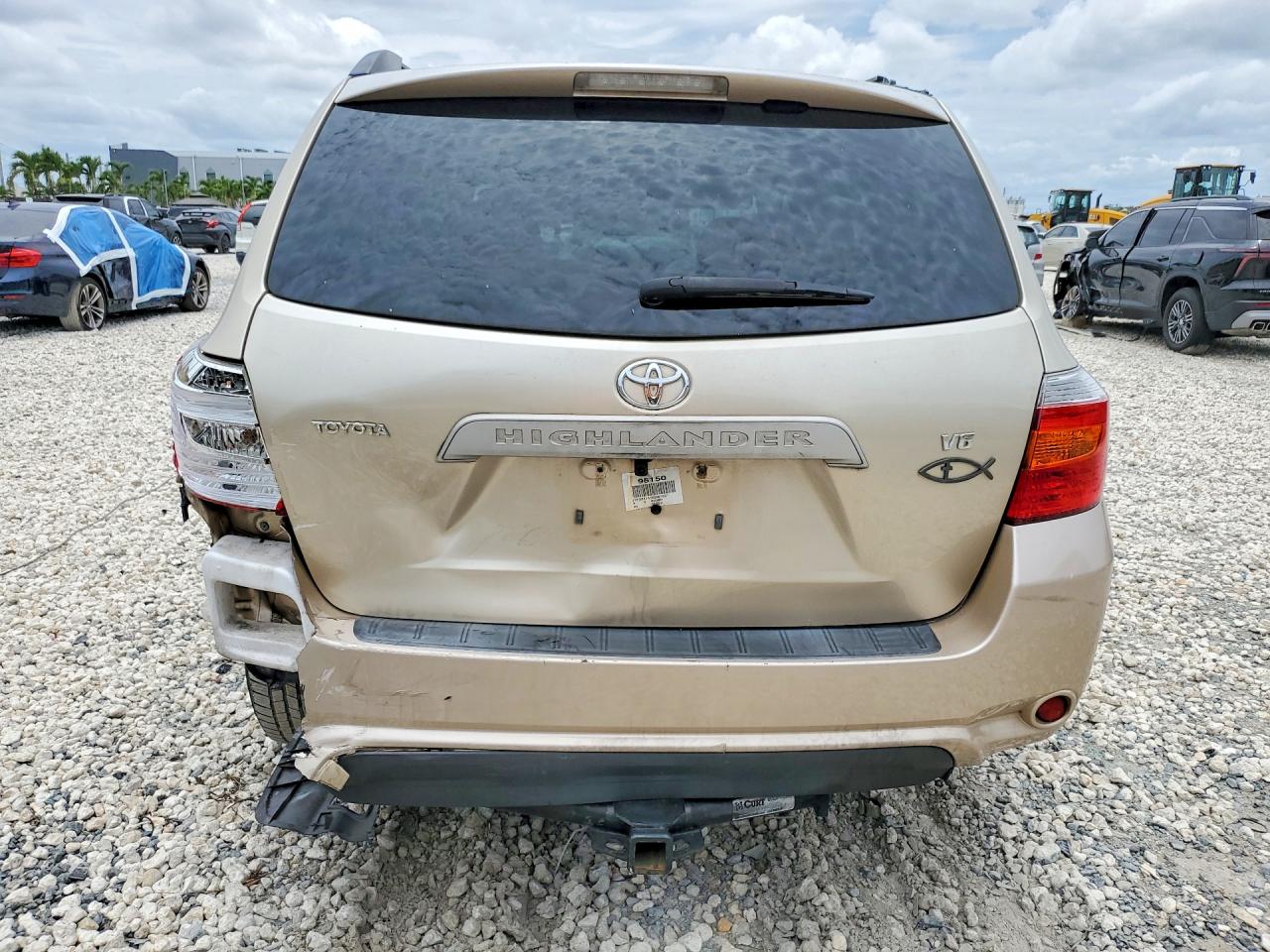 2009 Toyota Highlander Base Gold vin: JTEDS41A592081357