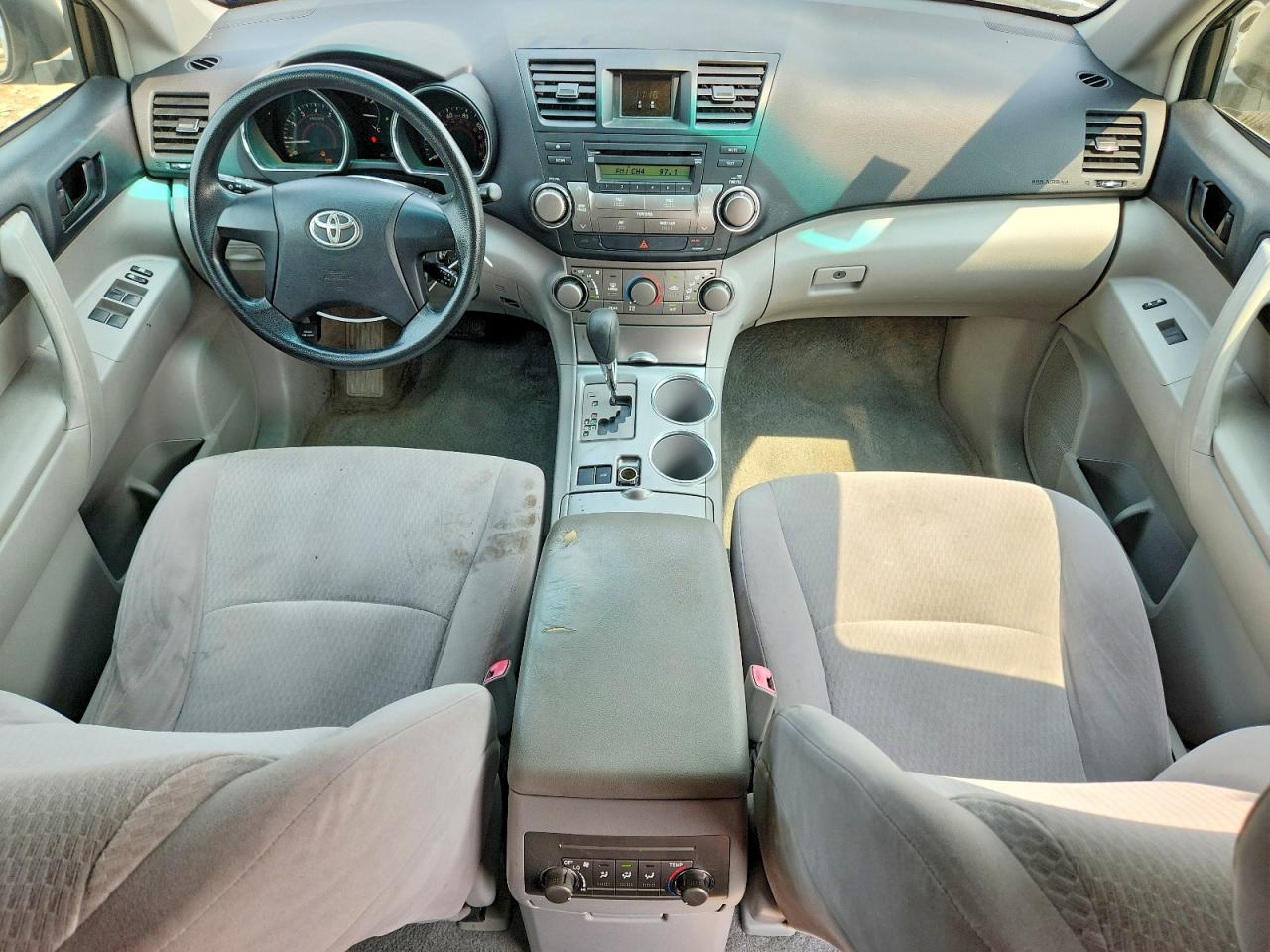2009 Toyota Highlander Base Silver vin: JTEDS41A592089460