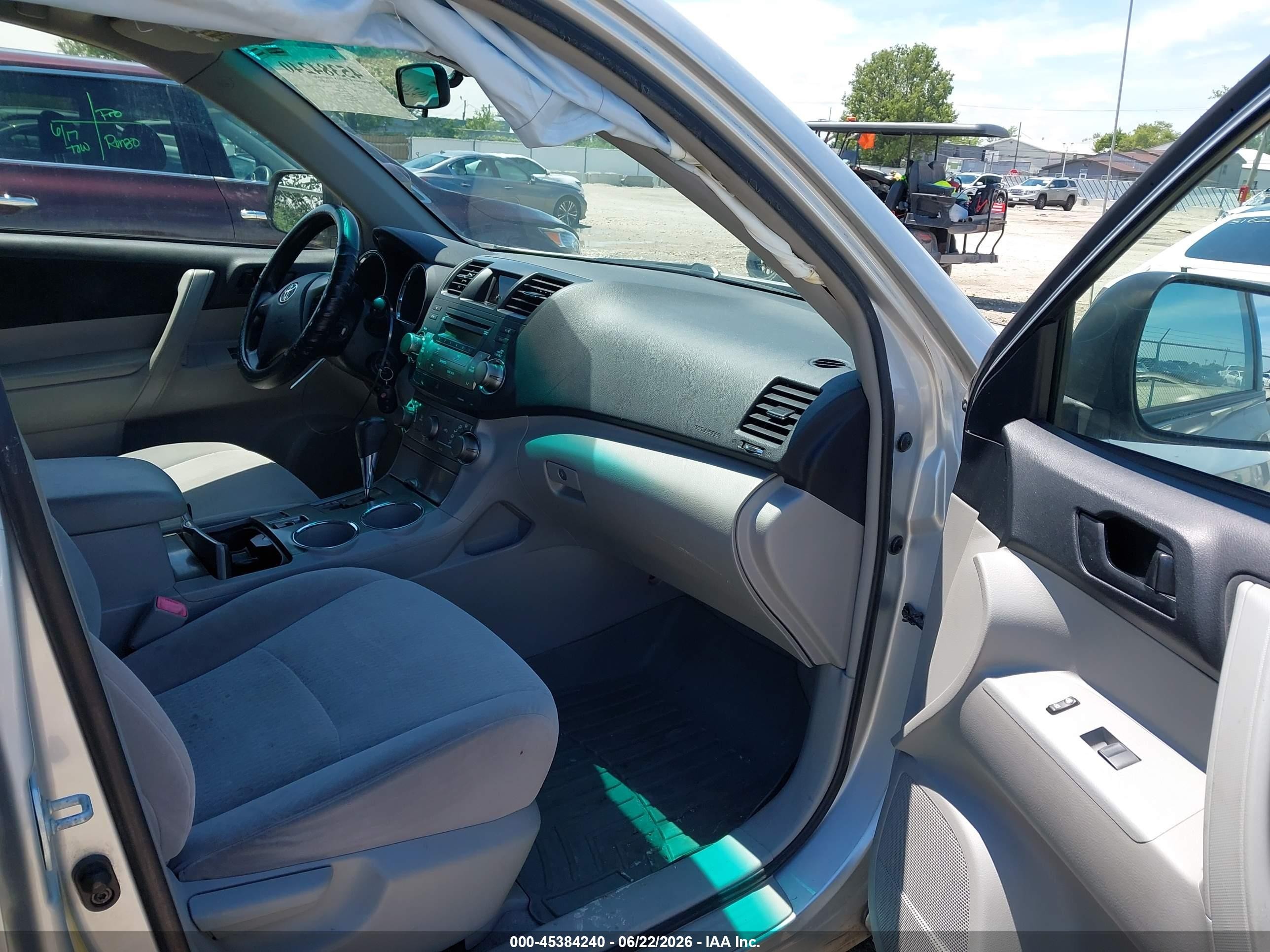 2008 Toyota Highlander   Gray vin: JTEDS41A682041092