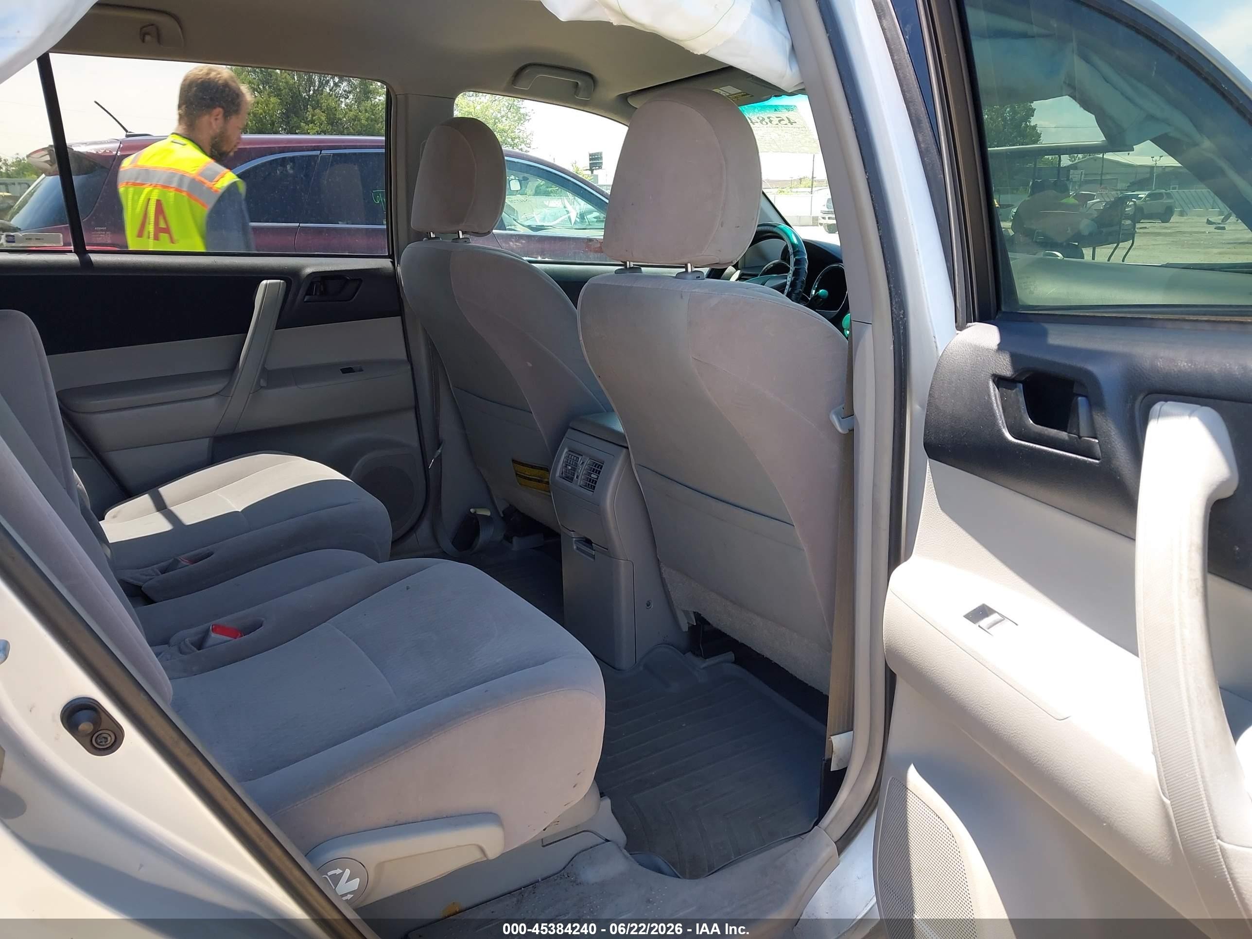 2008 Toyota Highlander   Gray vin: JTEDS41A682041092