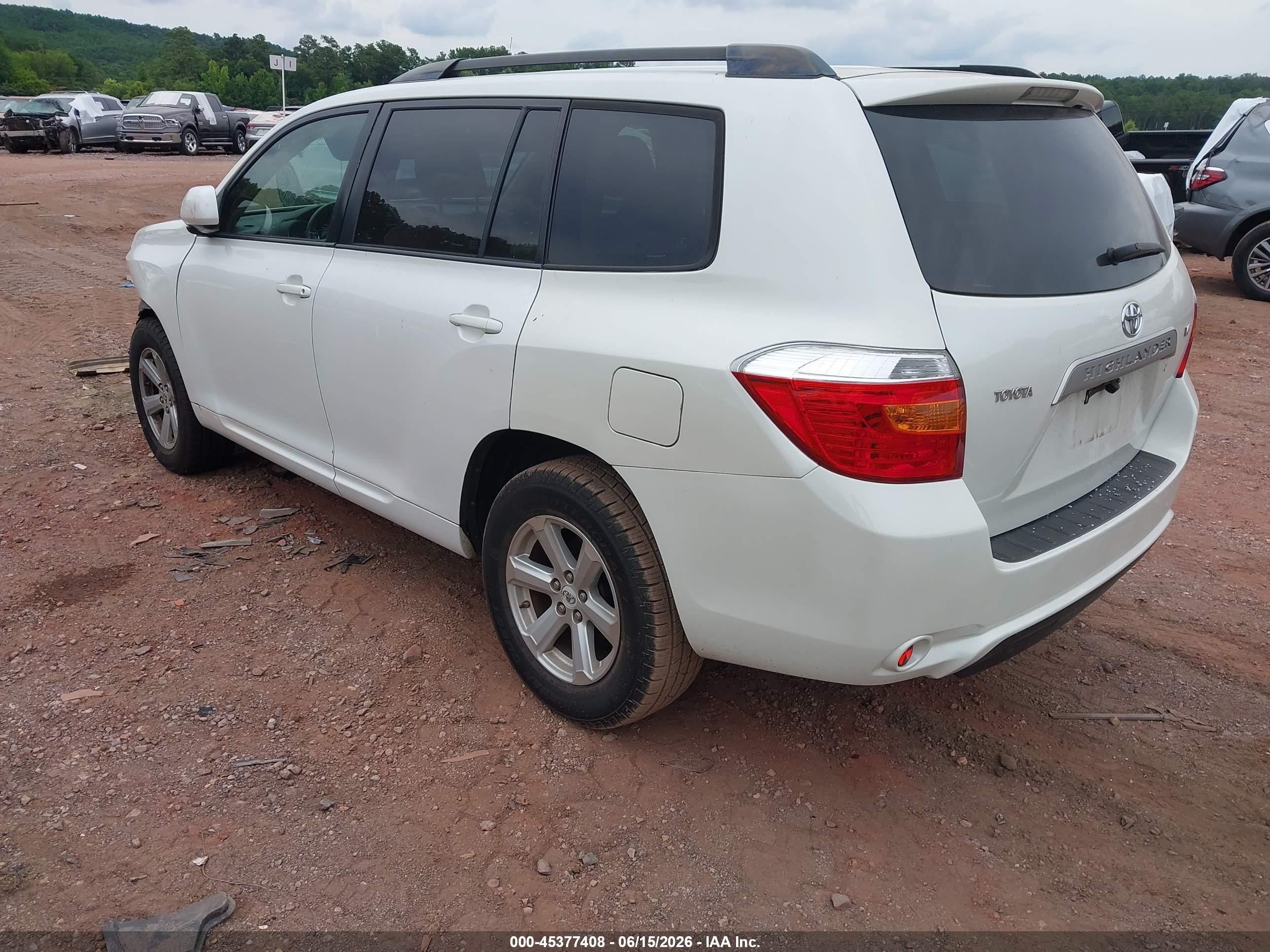 2008 Toyota Highlander   White vin: JTEDS41A682068275