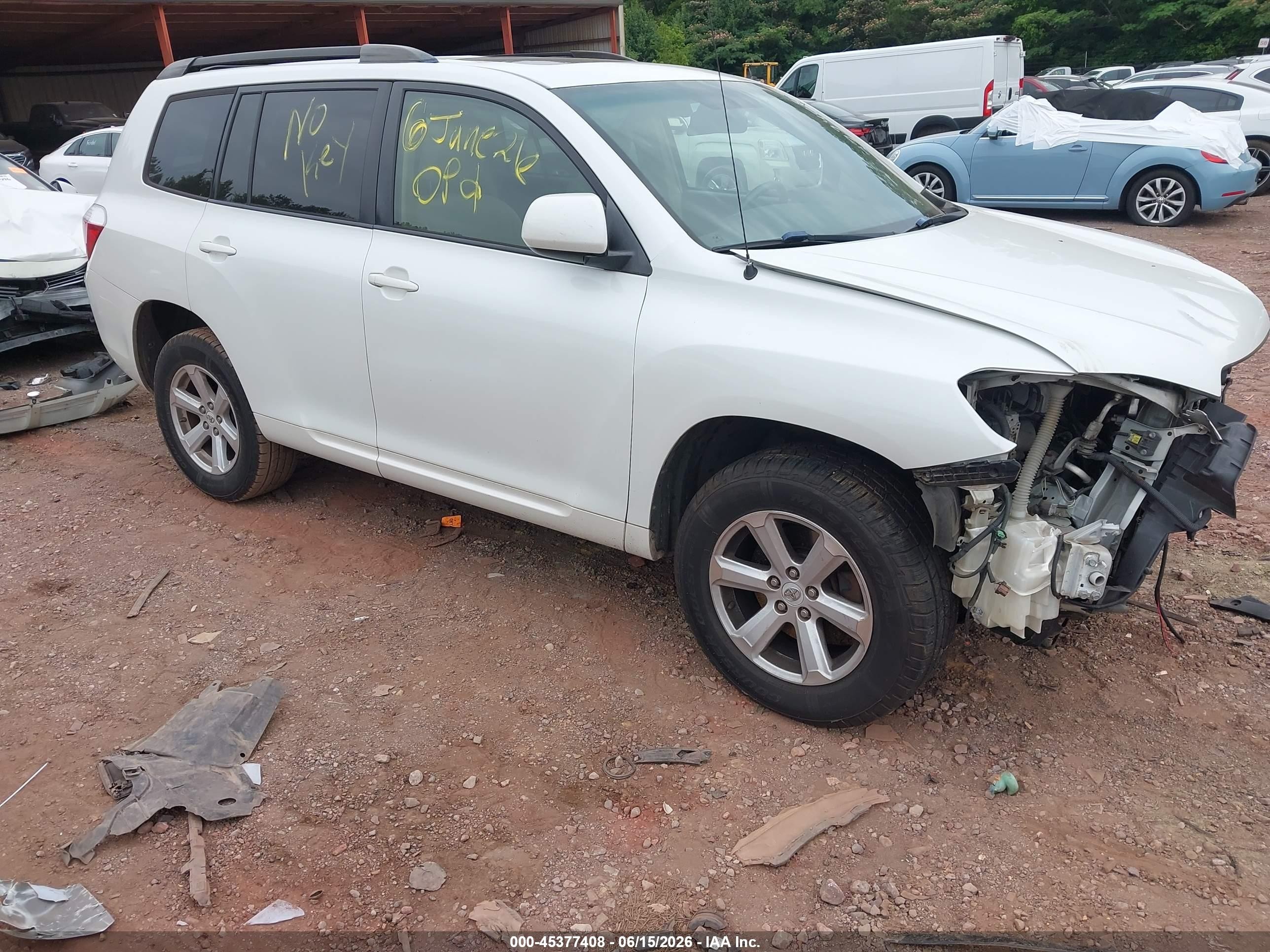 2008 Toyota Highlander   White vin: JTEDS41A682068275