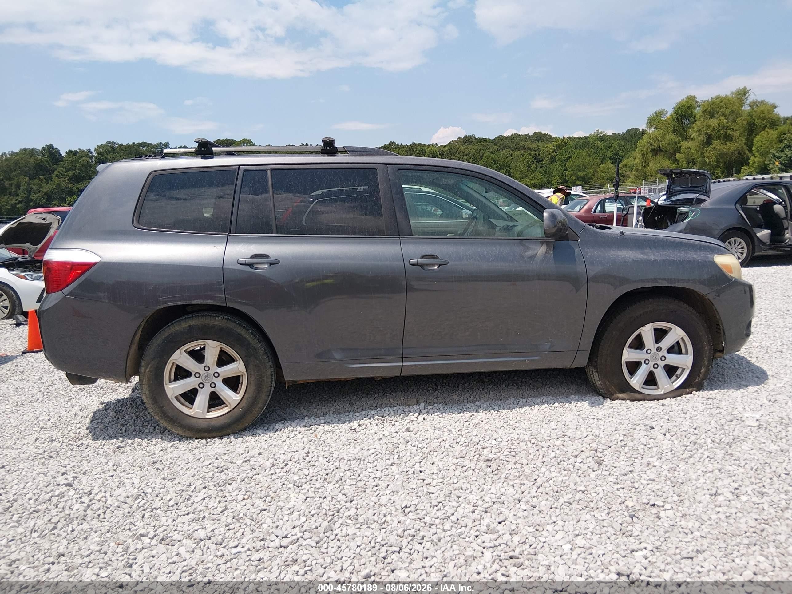 2009 Toyota Highlander   Gray vin: JTEDS41A692080055