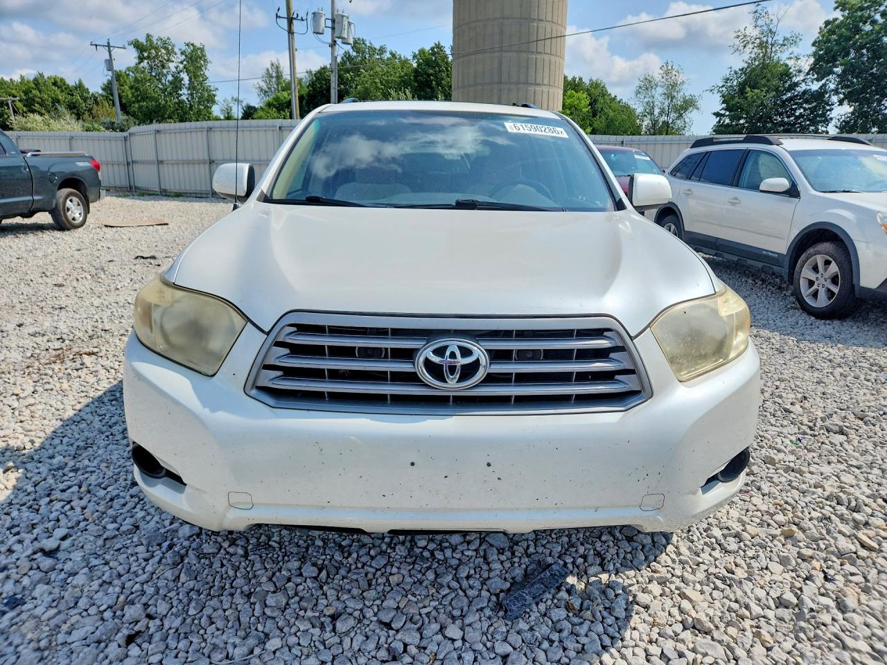 2009 Toyota Highlander Base White vin: JTEDS41A692086728