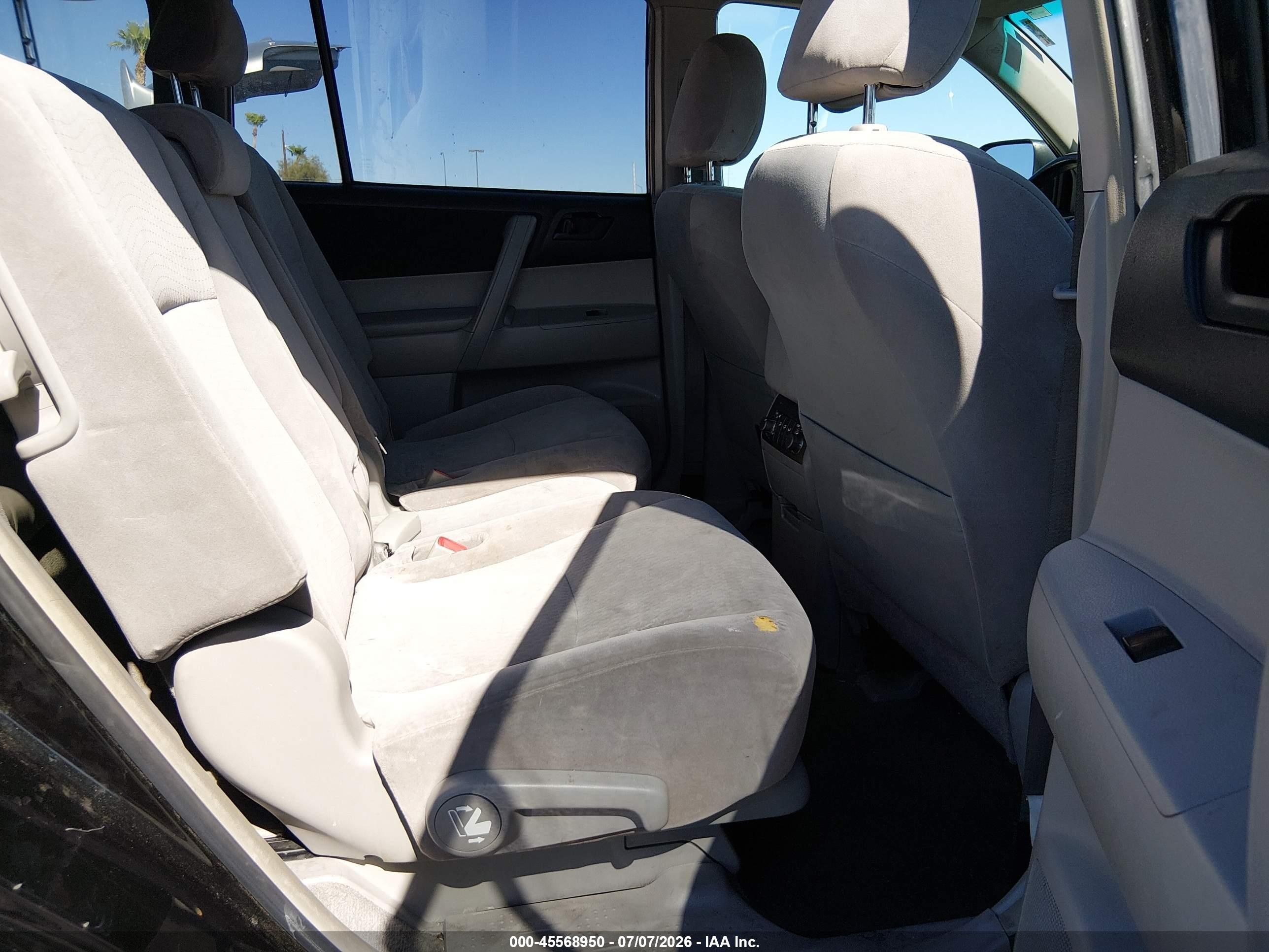 2008 Toyota Highlander   Black vin: JTEDS41A782027363