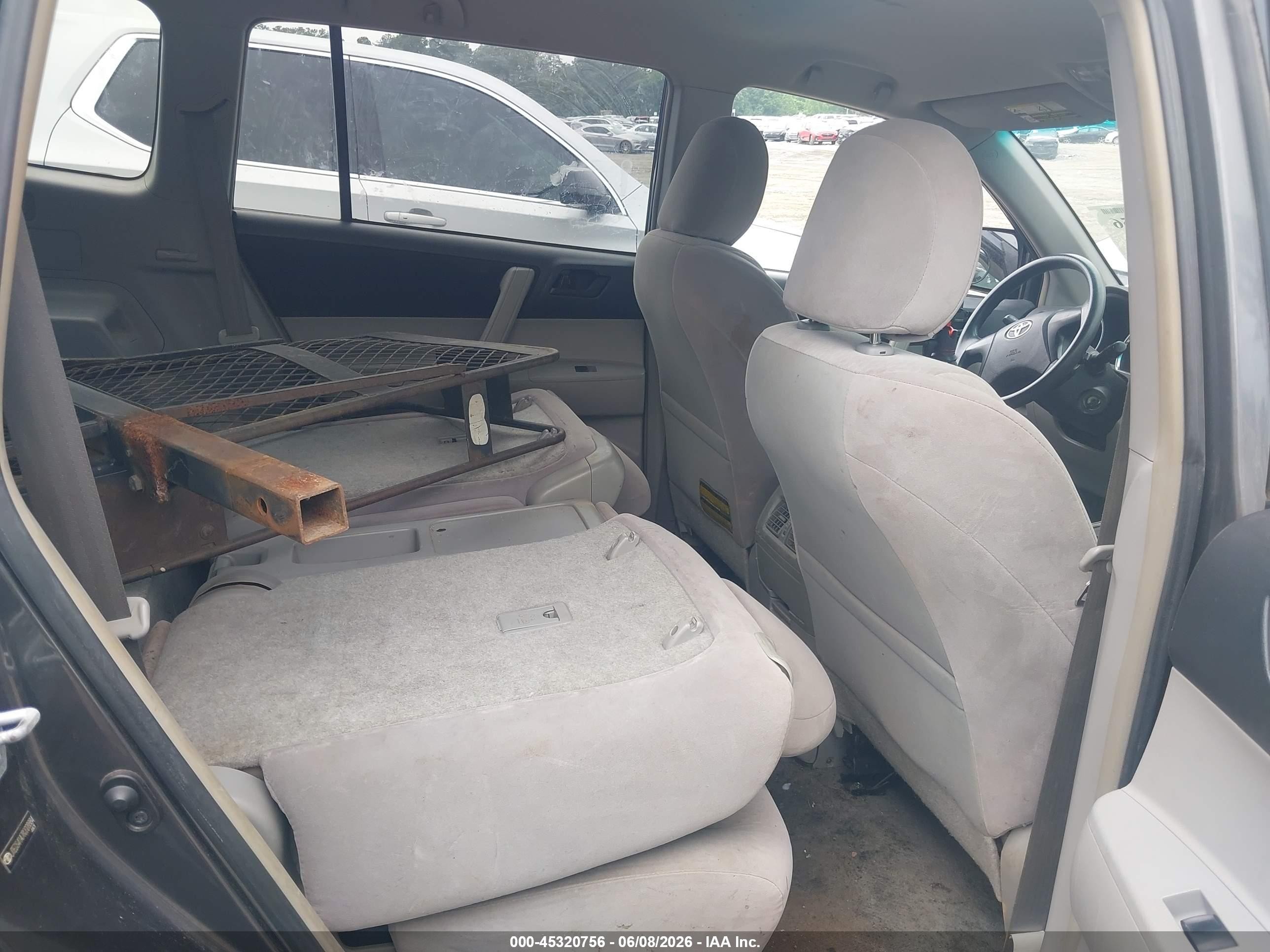 2008 Toyota Highlander   Серый vin: JTEDS41A782028884