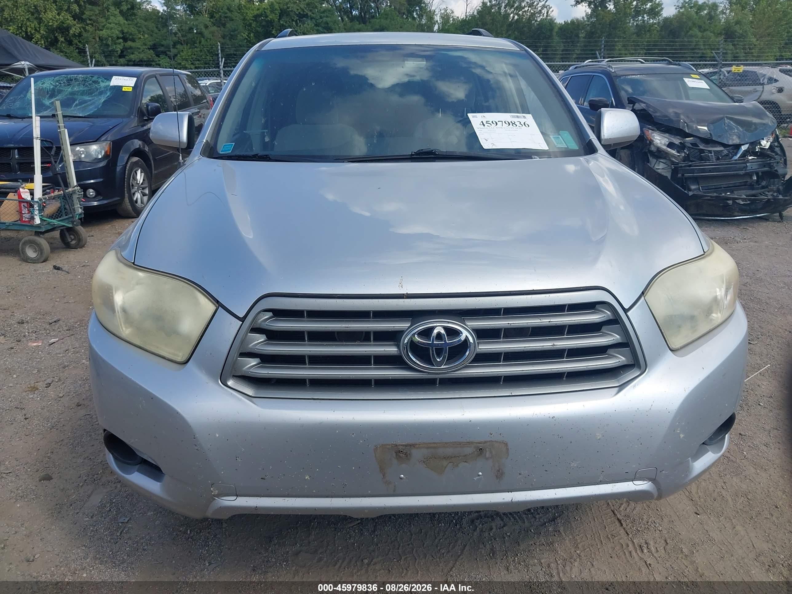 2008 Toyota Highlander   Silver vin: JTEDS41A782049055