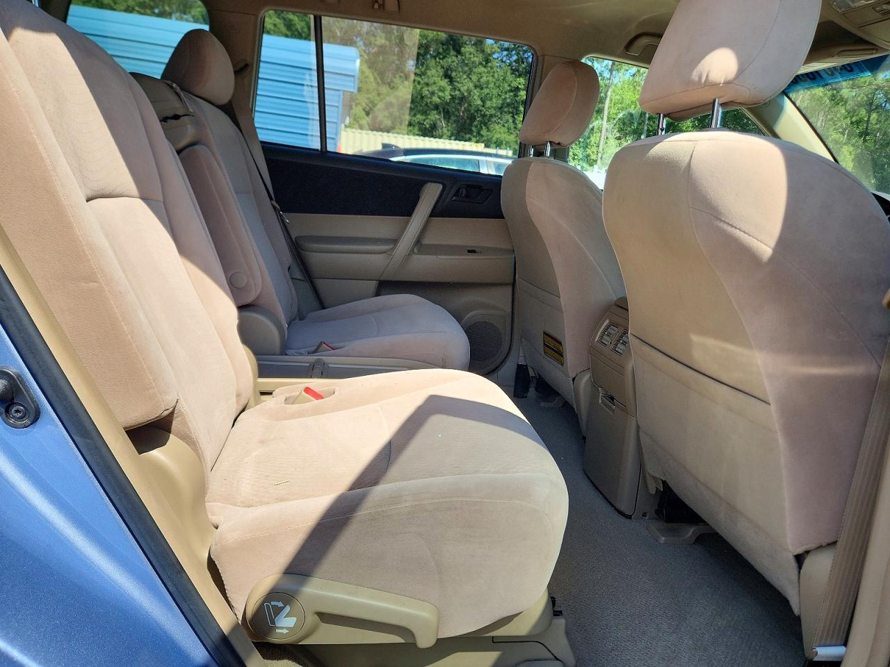 2008 Toyota Highlander Base Blue vin: JTEDS41A782064395